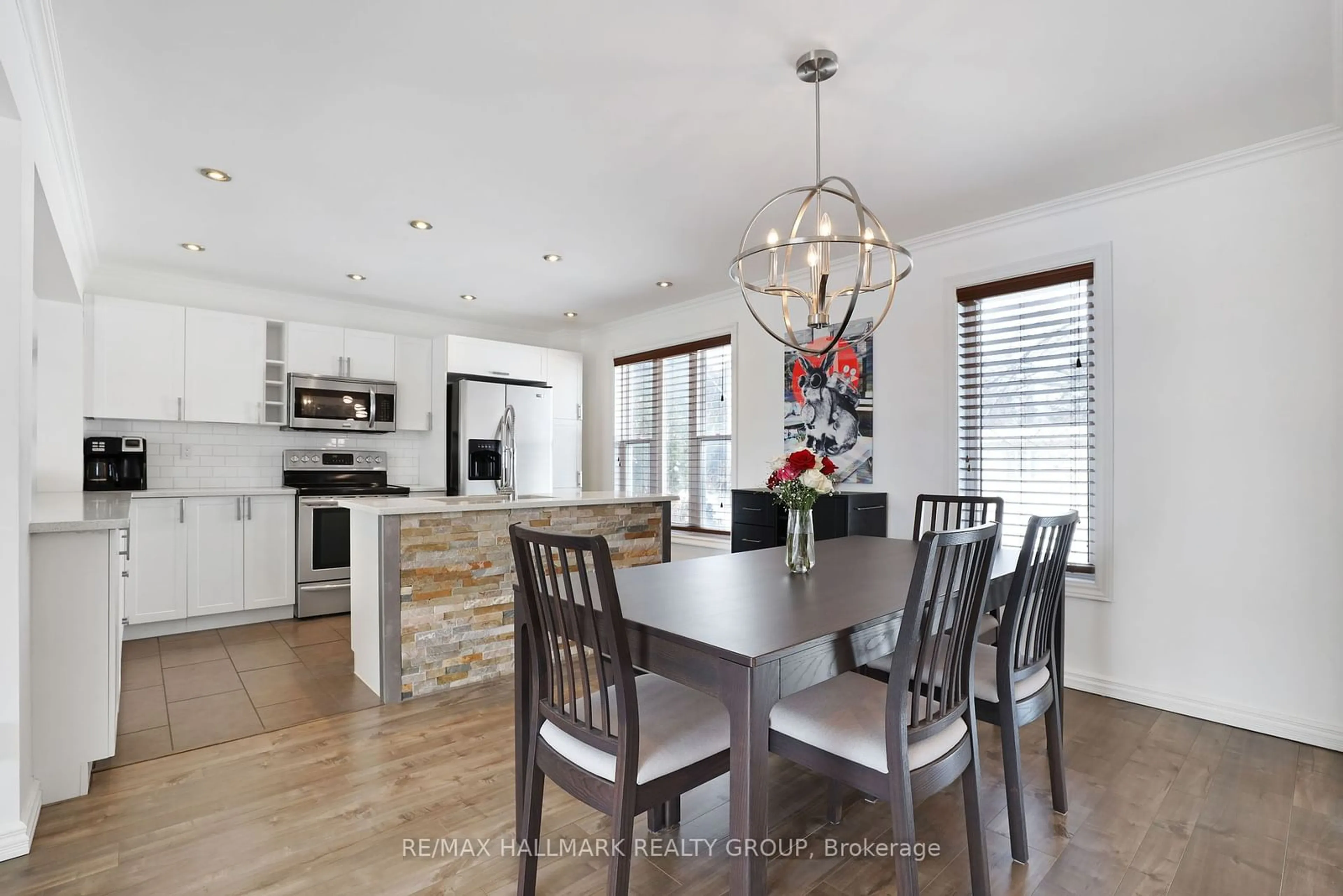 Open concept kitchen, unknown for 53 Poole Creek Cres, Stittsville - Munster - Richmond Ontario K2S 1T7