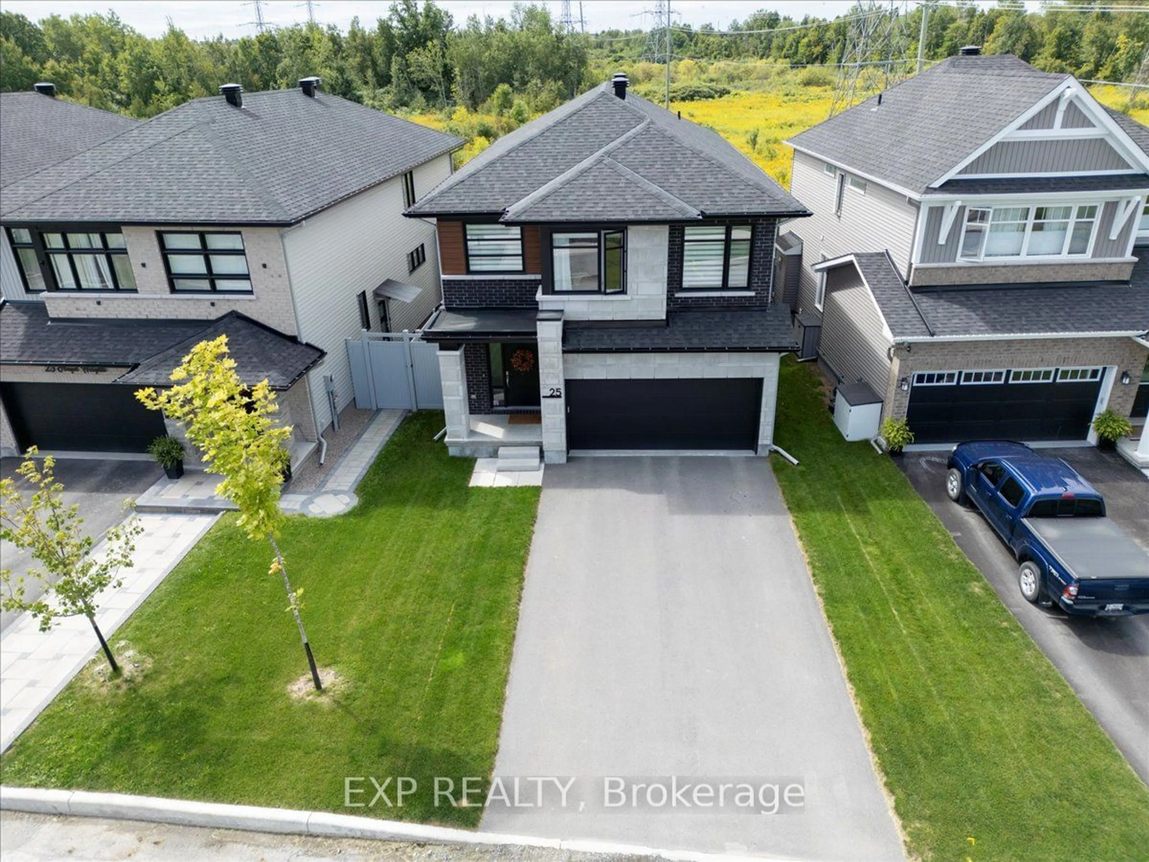 A pic from outside/outdoor area/front of a property/back of a property/a pic from drone, street for 23 Angel Hts, Stittsville - Munster - Richmond Ontario K2S 2N2