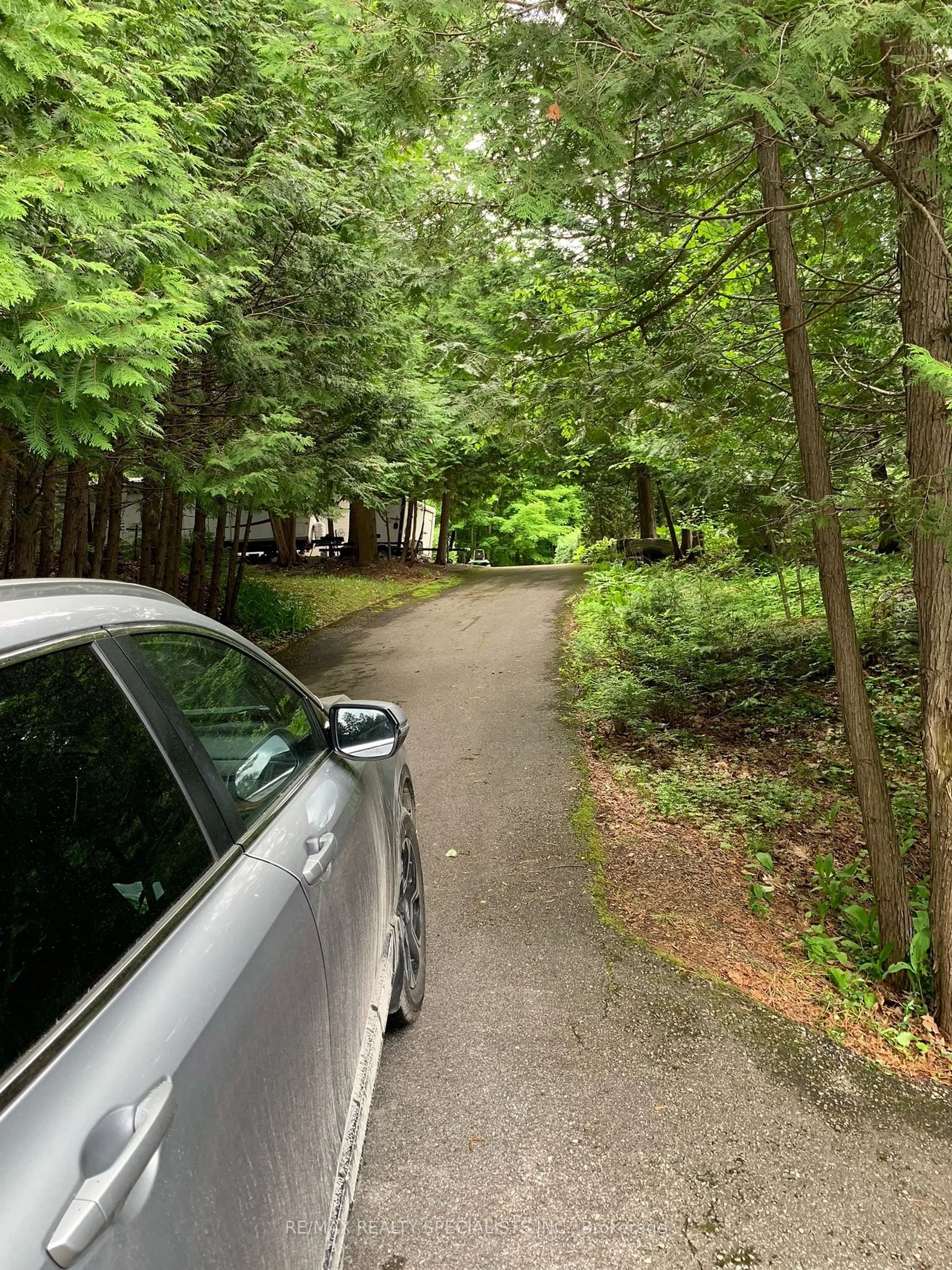 Parking for 181 LIGHTNING POINT Rd, Kawartha Lakes Ontario K0M 1K0