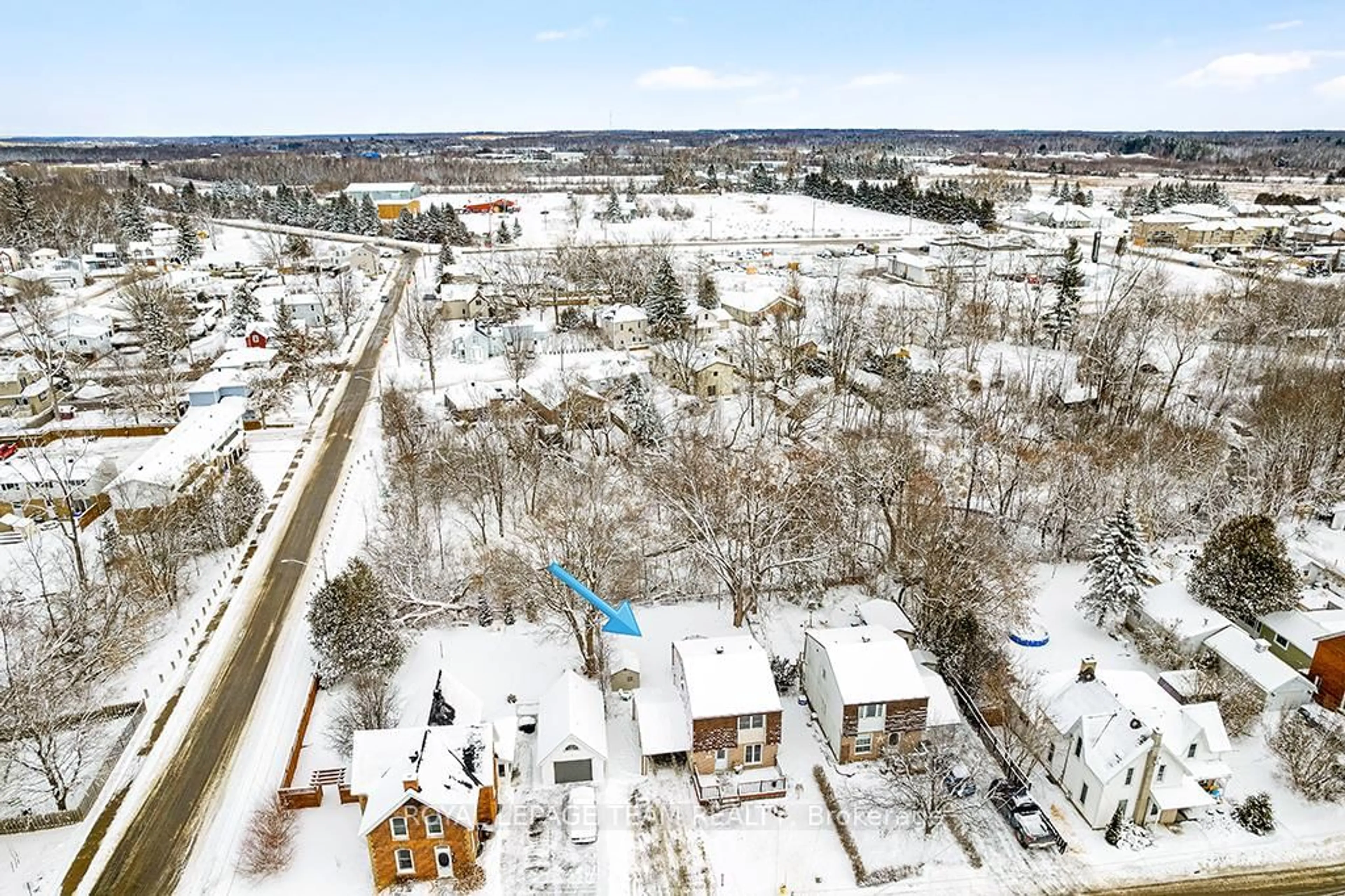 A pic from outside/outdoor area/front of a property/back of a property/a pic from drone, street for 303 Jack St, North Grenville Ontario K0G 1J0