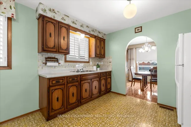 Additional property image - 43 Seaton Place Dr