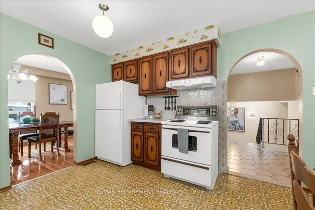 Additional property image - 43 Seaton Place Dr