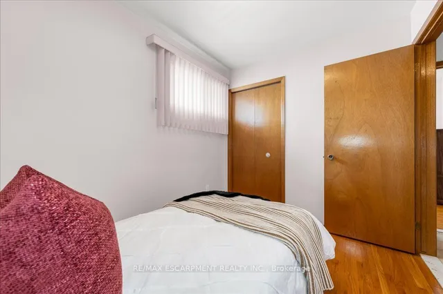 Additional property image - 43 Seaton Place Dr