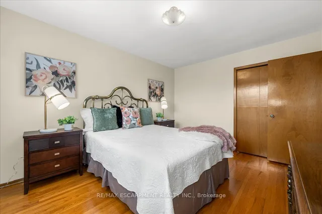Additional property image - 43 Seaton Place Dr