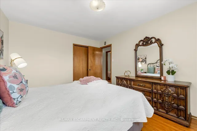 Additional property image - 43 Seaton Place Dr