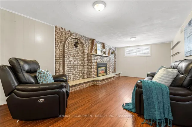 Additional property image - 43 Seaton Place Dr