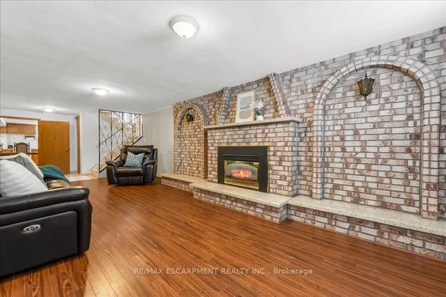 Additional property image - 43 Seaton Place Dr