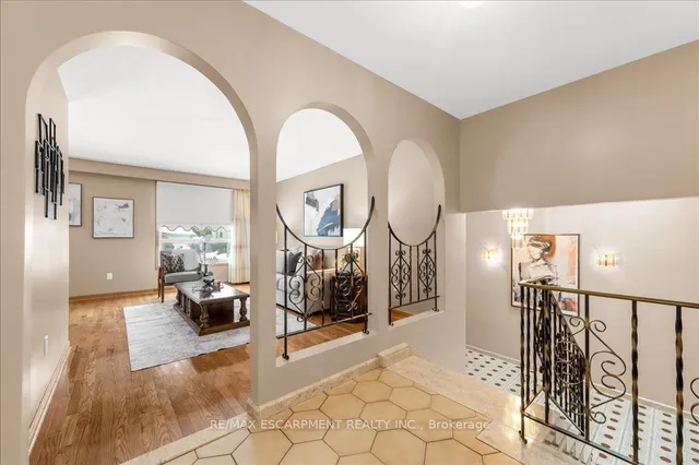 Additional property image - 43 Seaton Place Dr