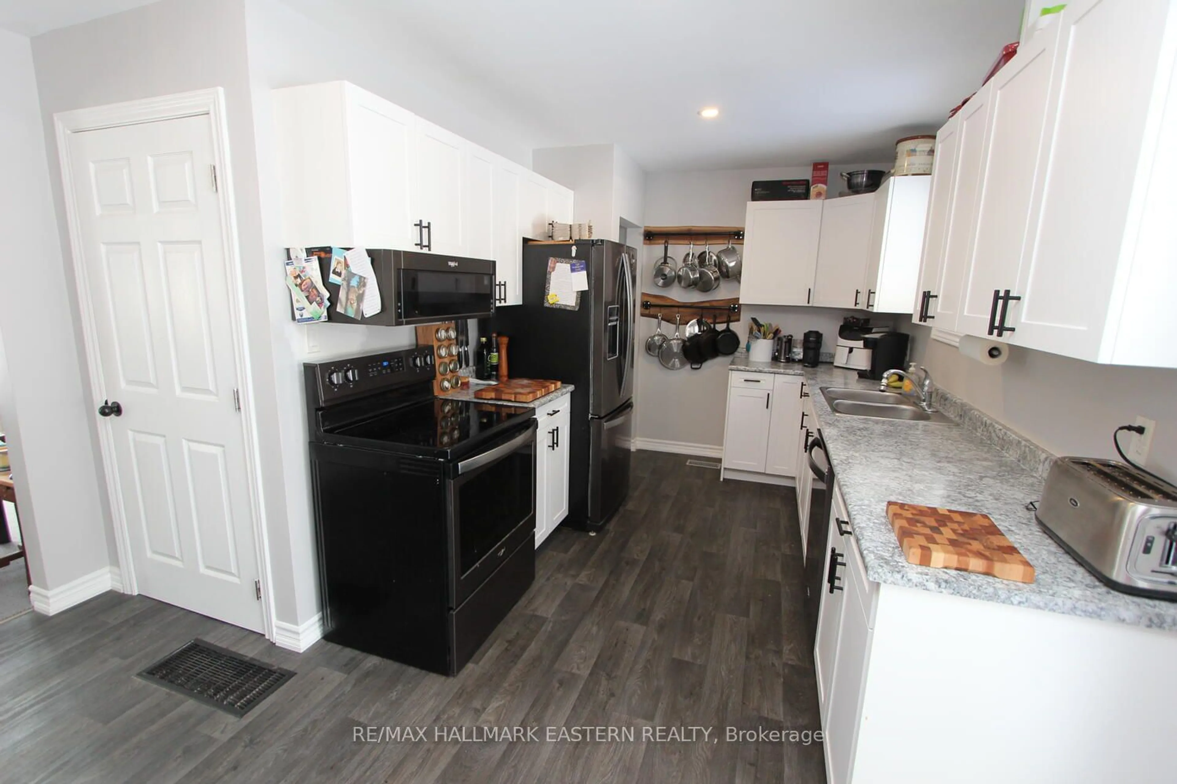 Open concept kitchen, unknown for 21 George St, Havelock-Belmont-Methuen Ontario K0L 1Z0