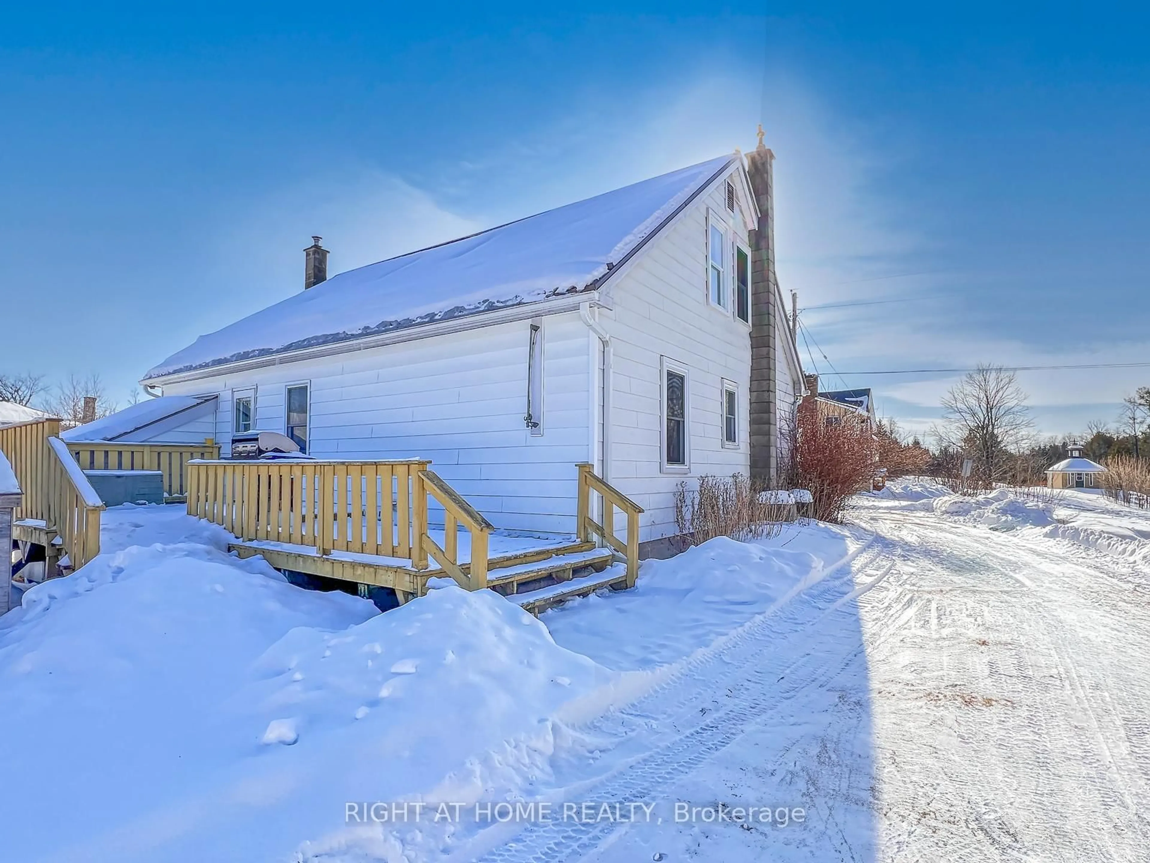 A pic from outside/outdoor area/front of a property/back of a property/a pic from drone, street for 8567 Old Hastings Rd, Tudor & Cashel Ontario K0K 1Y0