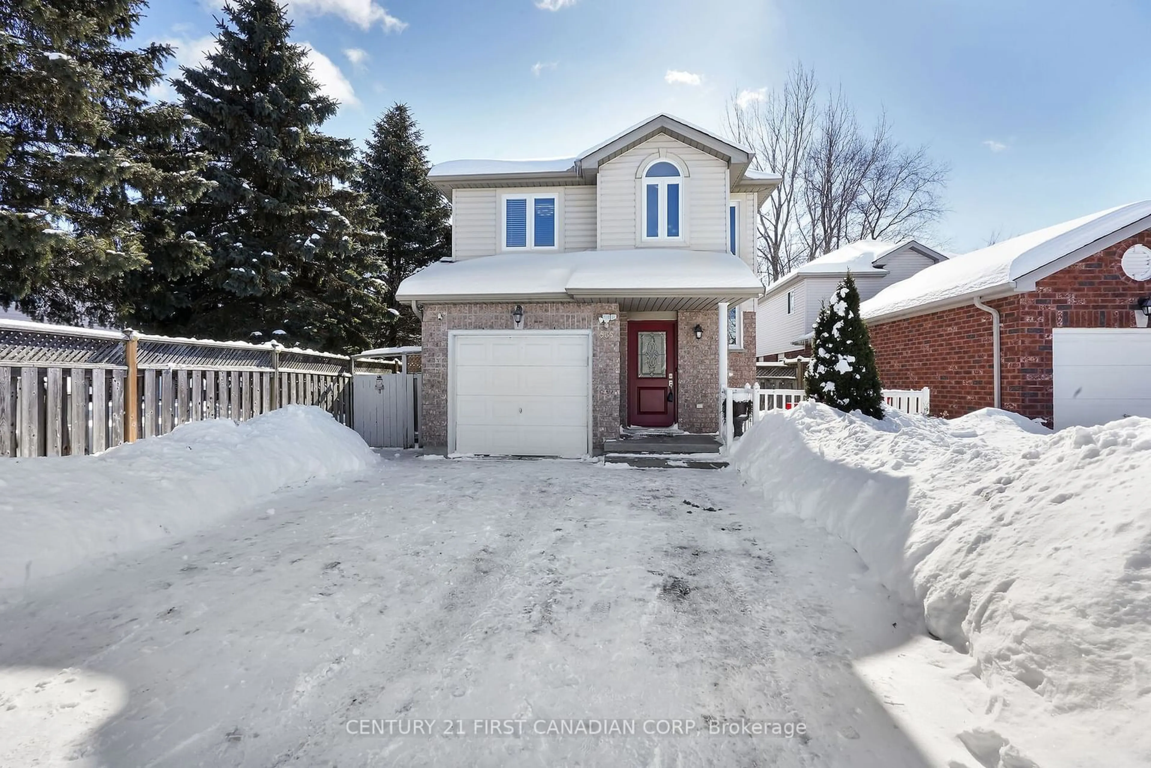 A pic from outside/outdoor area/front of a property/back of a property/a pic from drone, street for 535 Ridgeview Dr, London Ontario N5Y 6H8