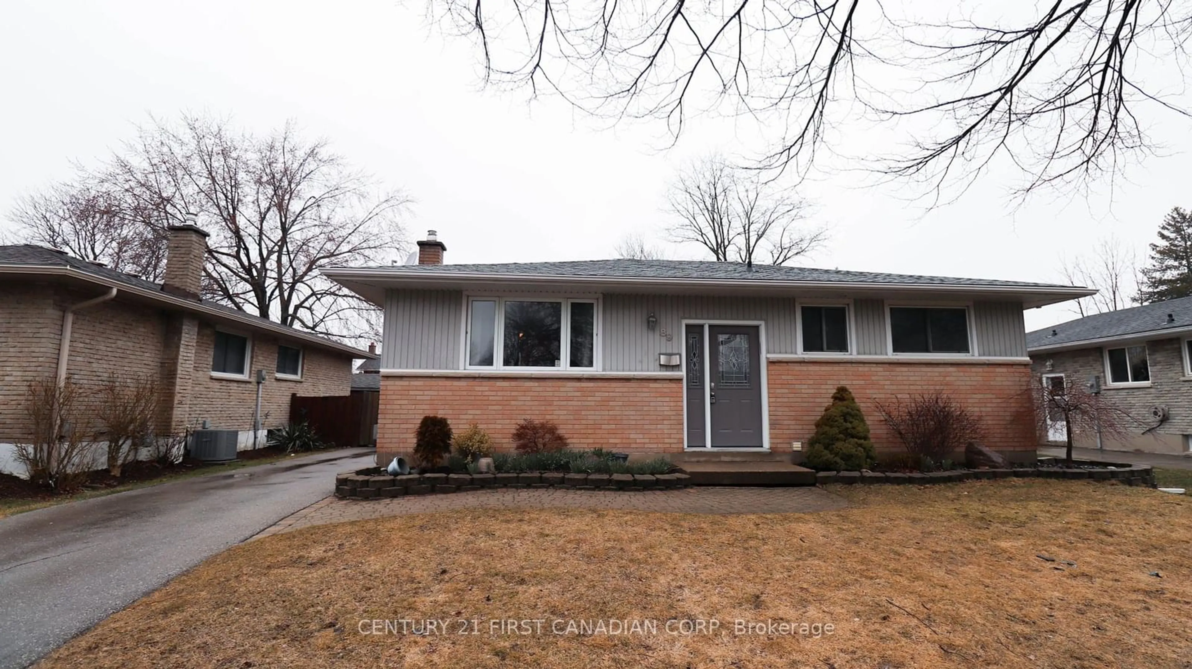 Home with vinyl exterior material, street for 89 Alayne Cres, London Ontario N6E 2A2