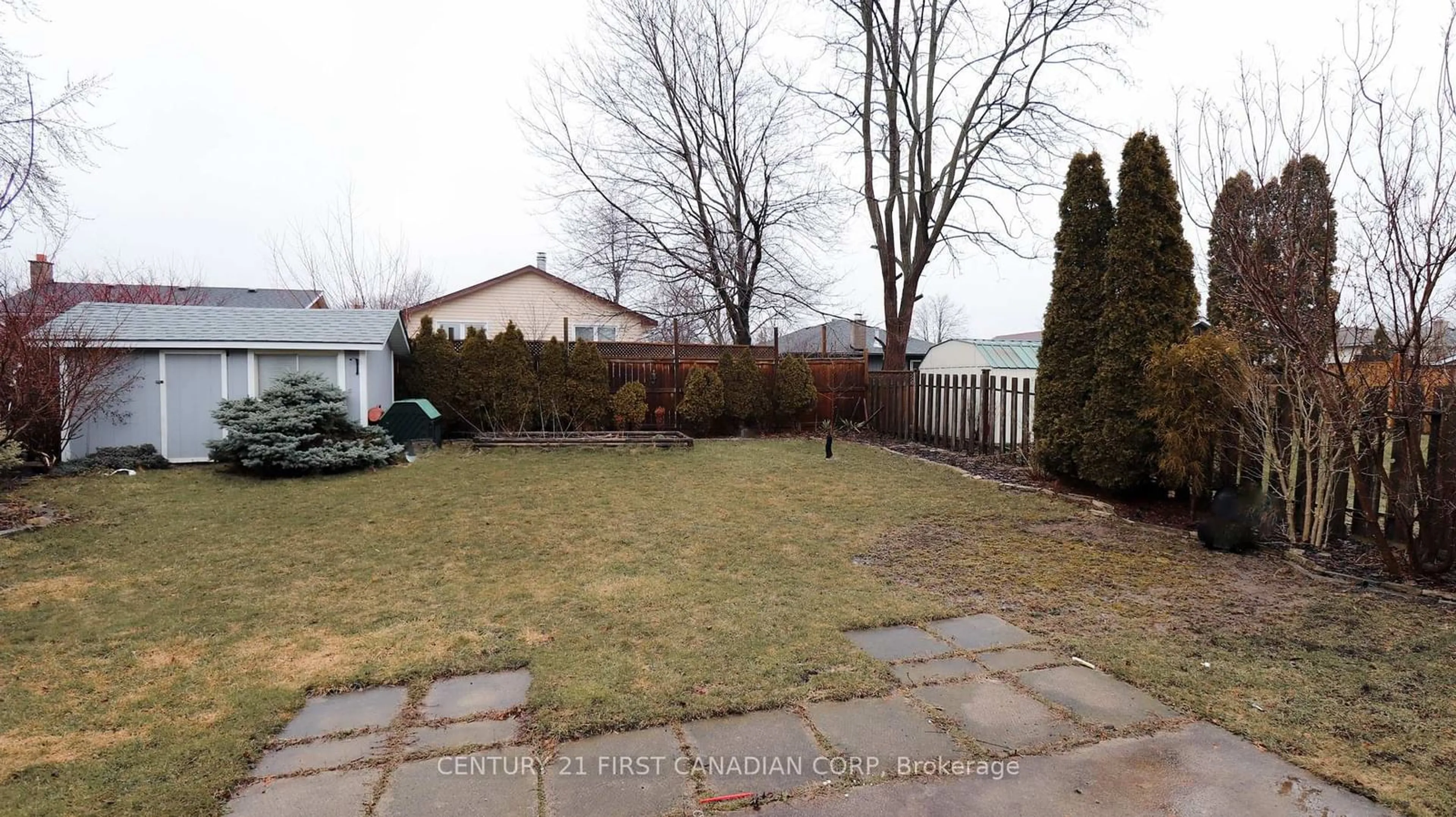 A pic from outside/outdoor area/front of a property/back of a property/a pic from drone, street for 89 Alayne Cres, London Ontario N6E 2A2