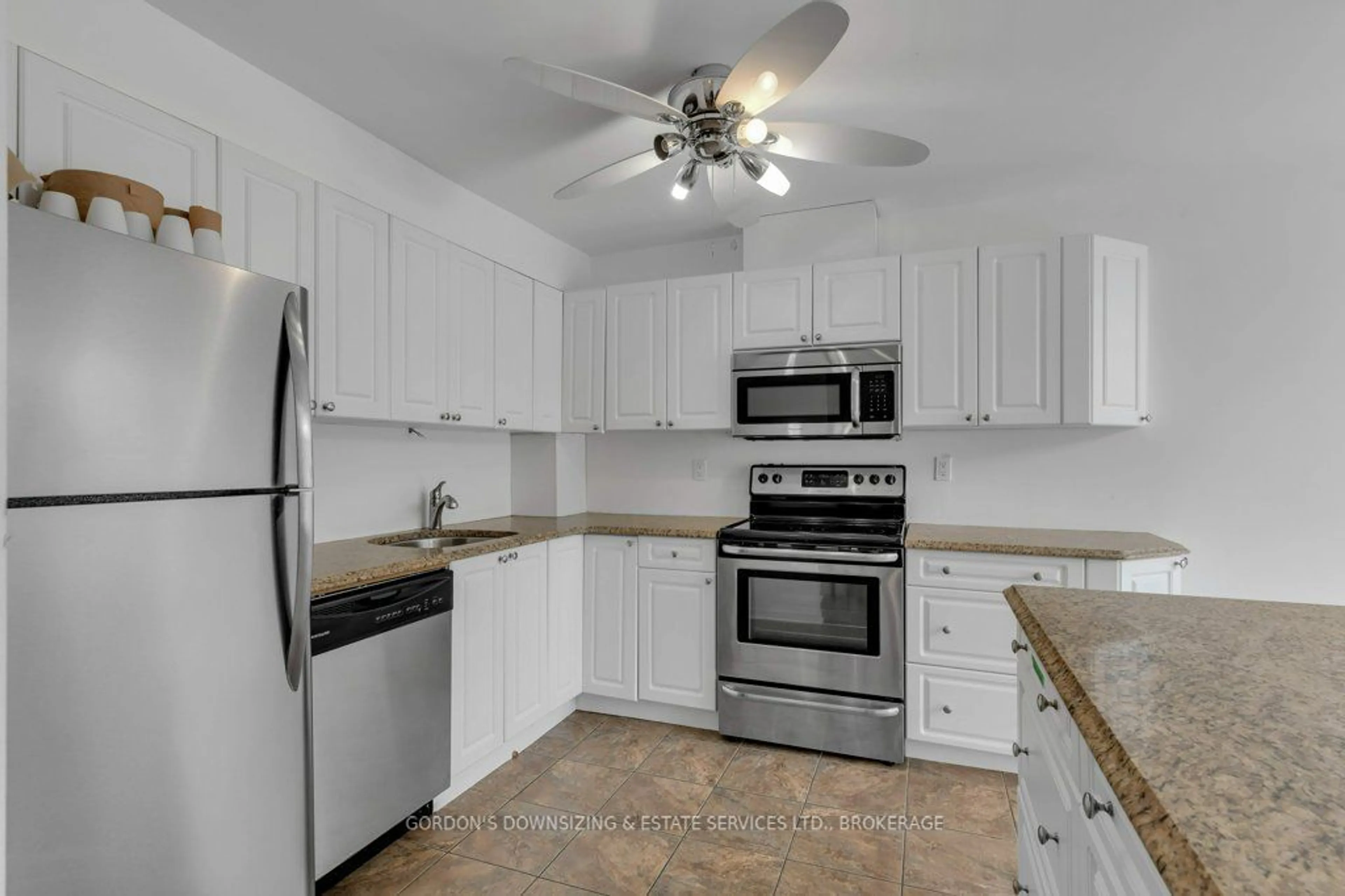 Standard kitchen, ceramic/tile floor for 1 Place D'armes #32, Kingston Ontario K7K 6R9