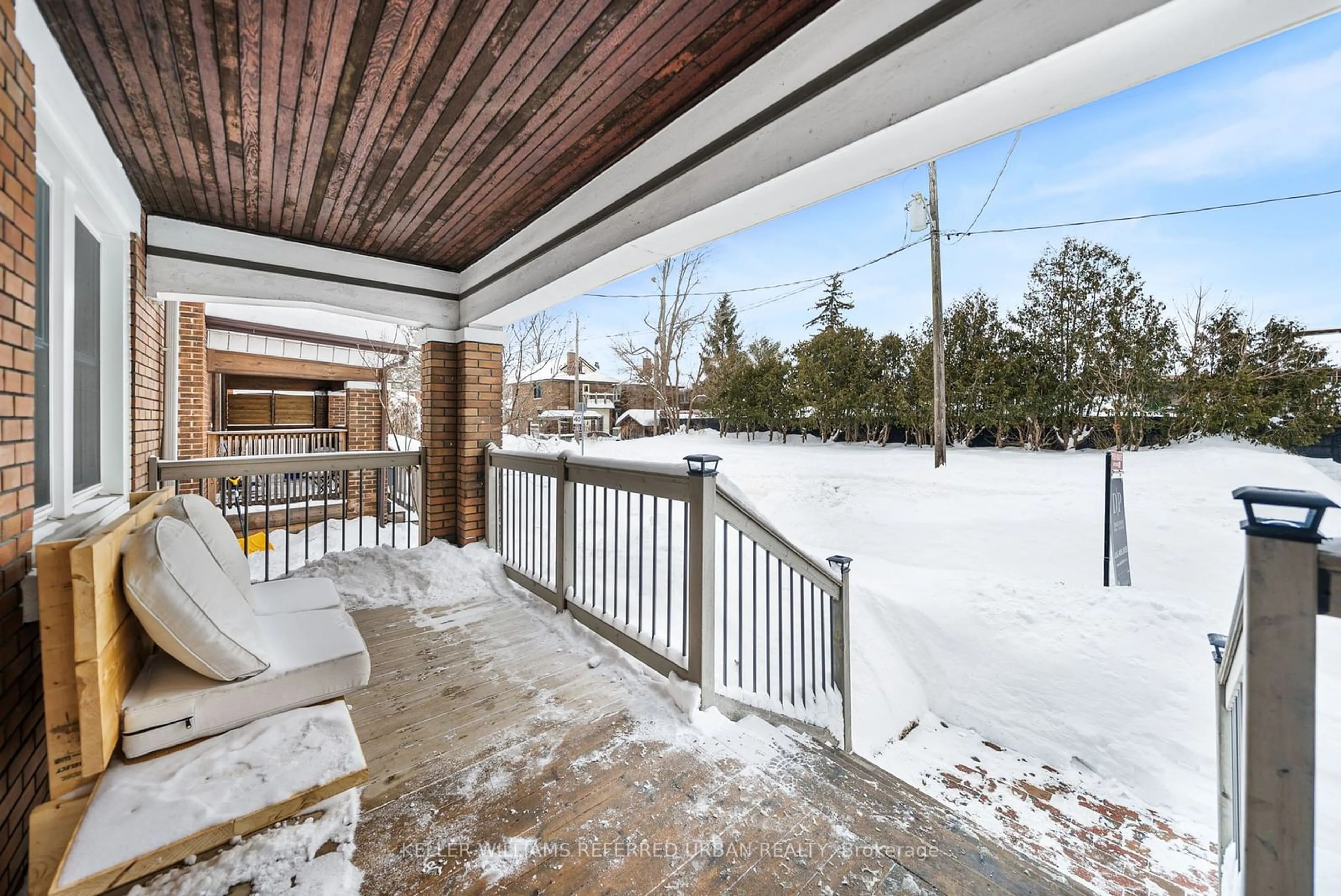 Patio, street for 21 Major St, Kitchener Ontario N2H 4R1