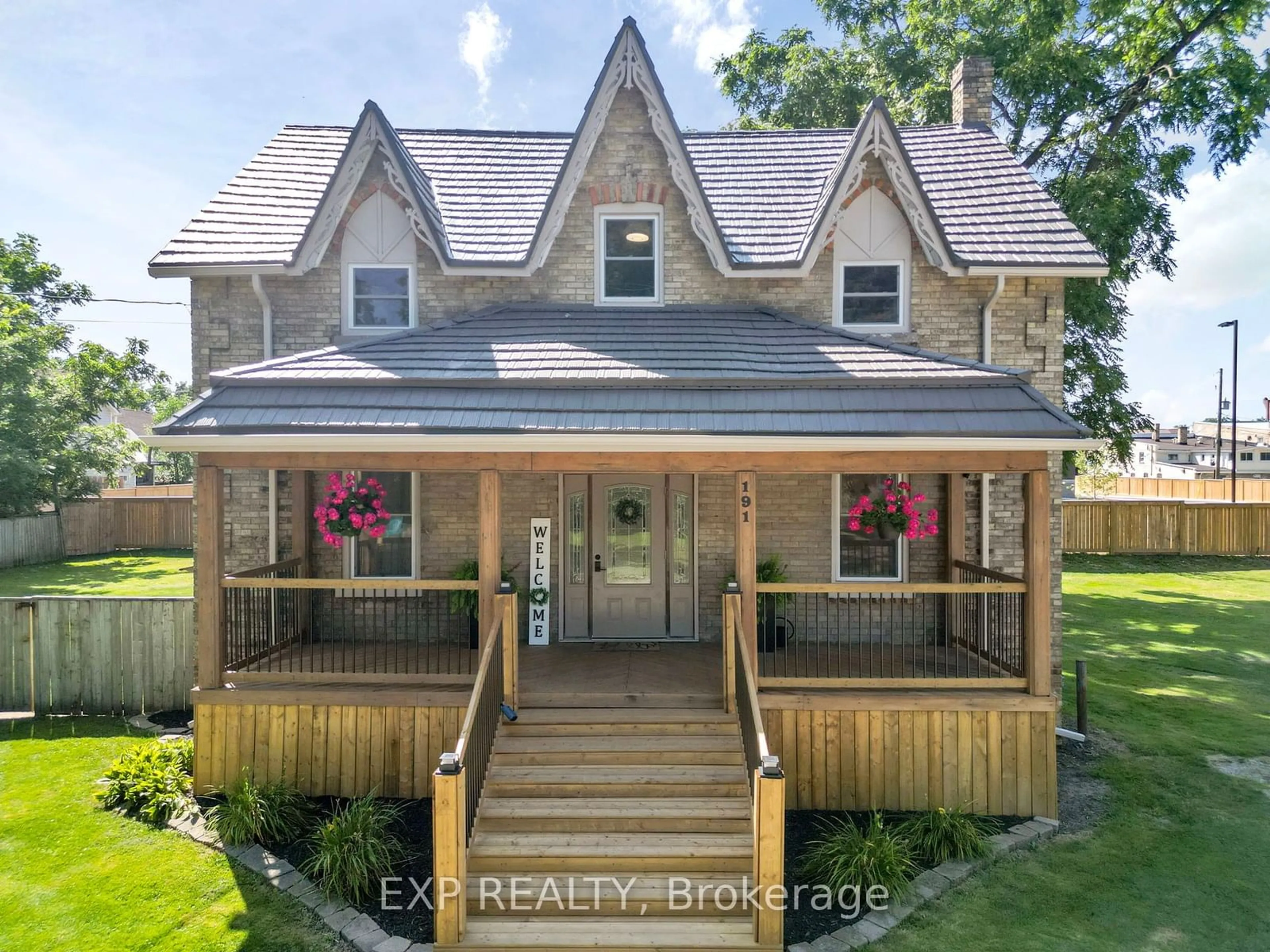 Home with vinyl exterior material, street for 191 Catherine St, North Middlesex Ontario N0M 2K0