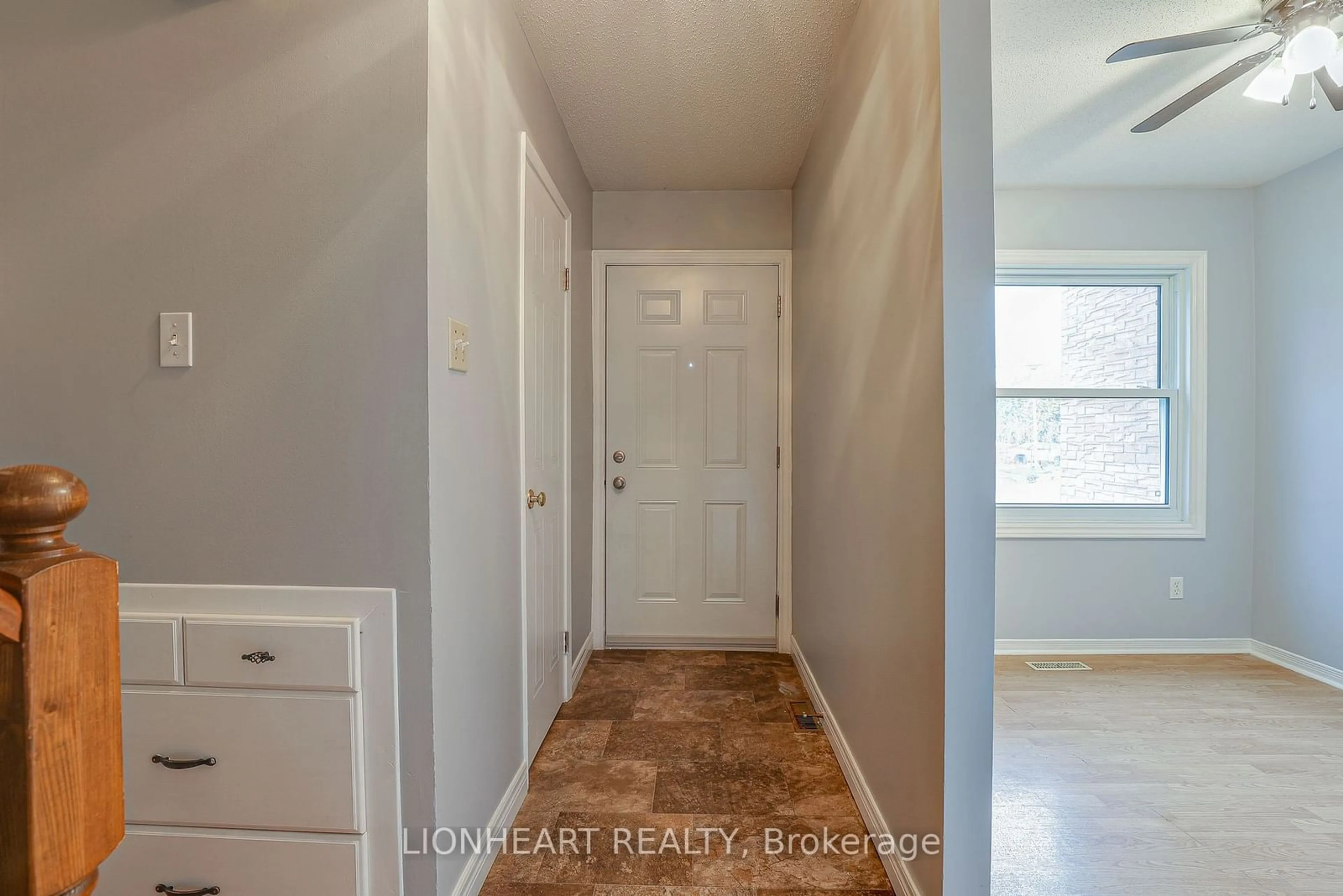 Indoor entryway for 1247 Huron St #123, London Ontario N5Y 4X7