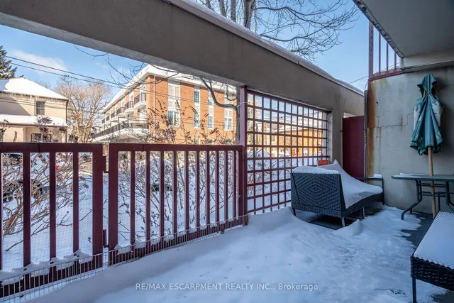Additional property image - 141 Catharine St Unit 103