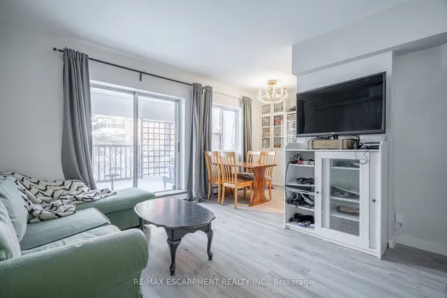 Additional property image - 141 Catharine St Unit 103
