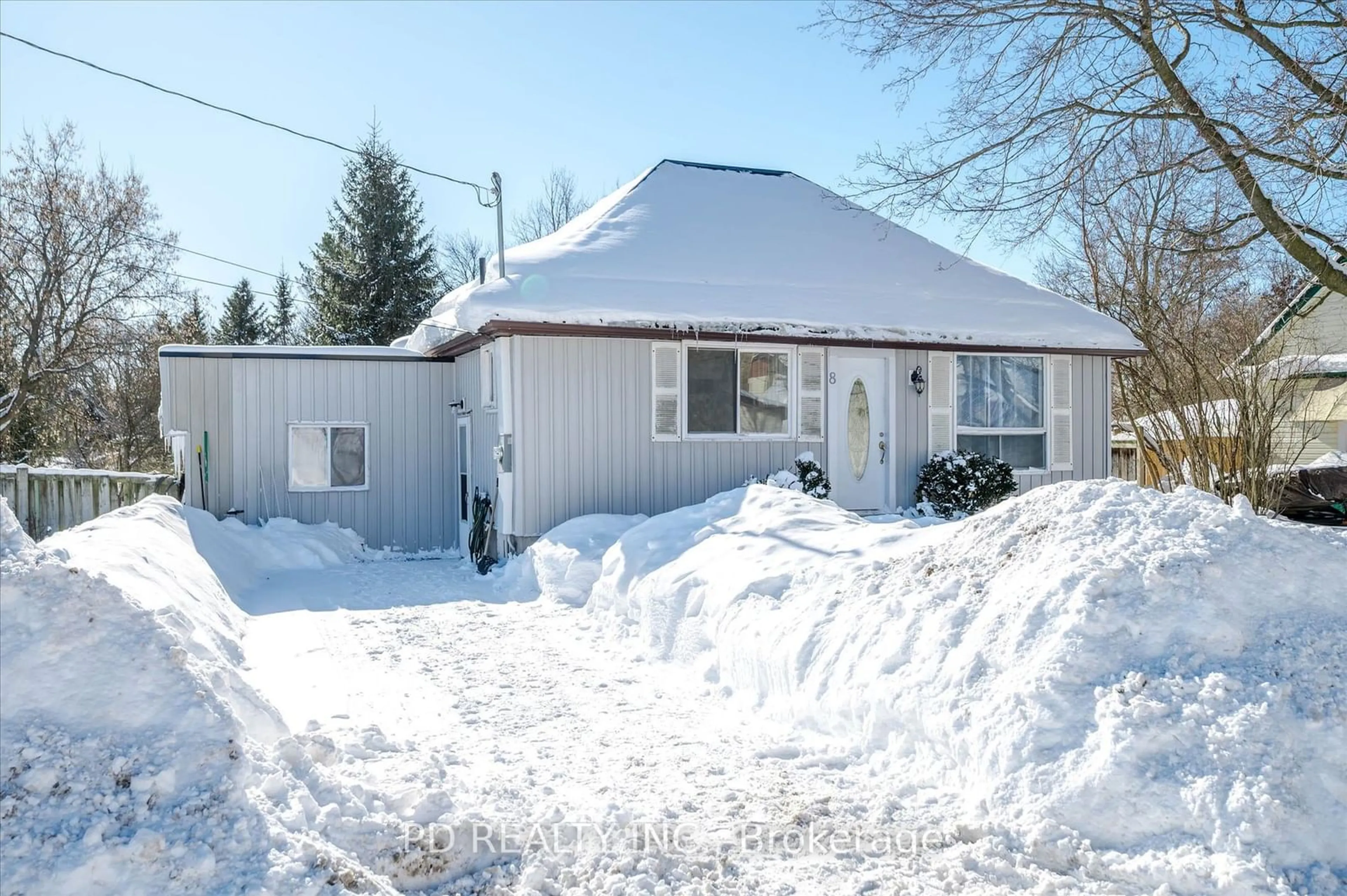 Shed for 8 Mary St, Kawartha Lakes Ontario K0L 2W0