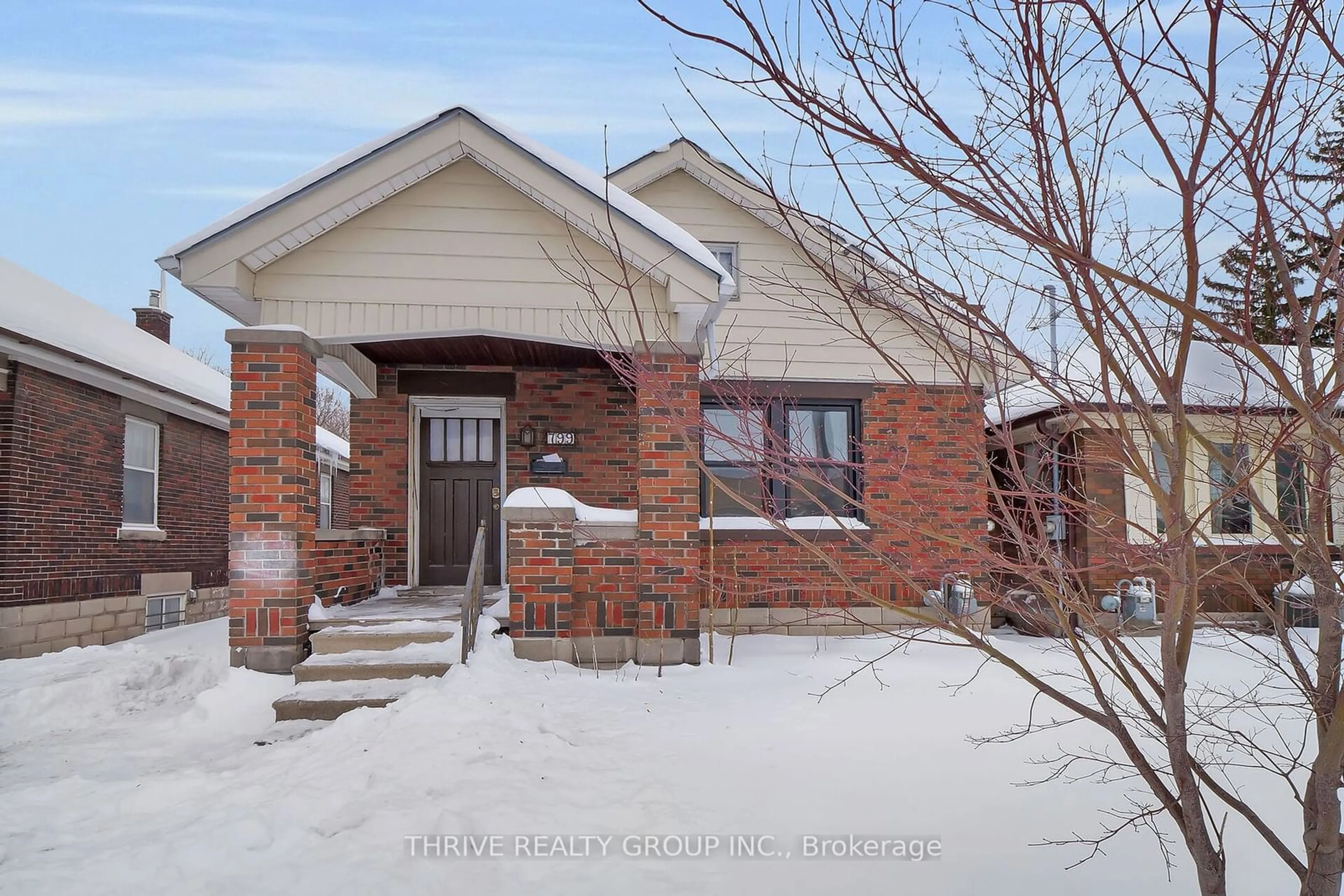 Home with brick exterior material, street for 799 Quebec St, London Ontario N5Y 1X3