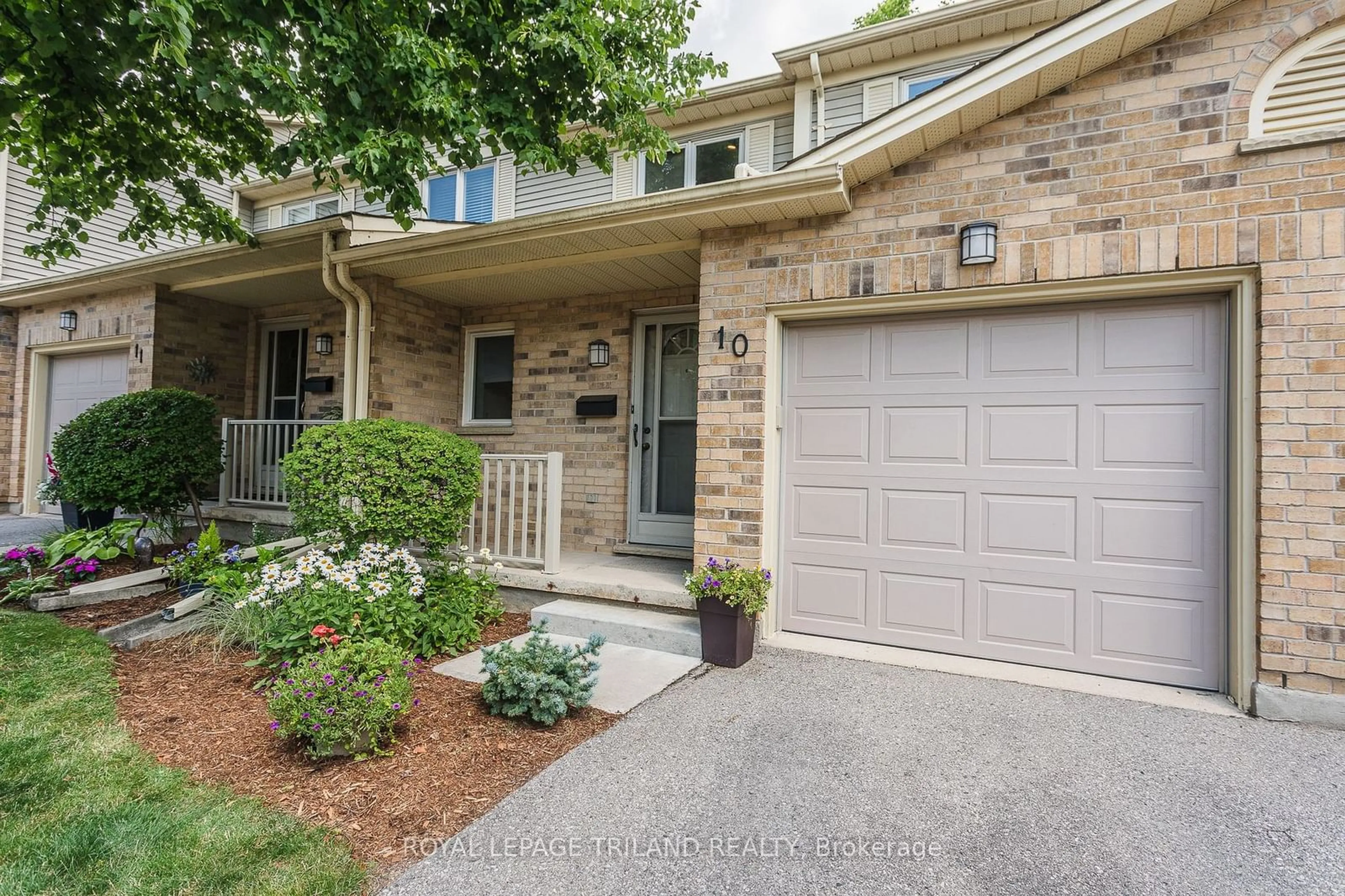 Home with brick exterior material, street for 10 Rossmore Crt #10, London Ontario N6C 6A3