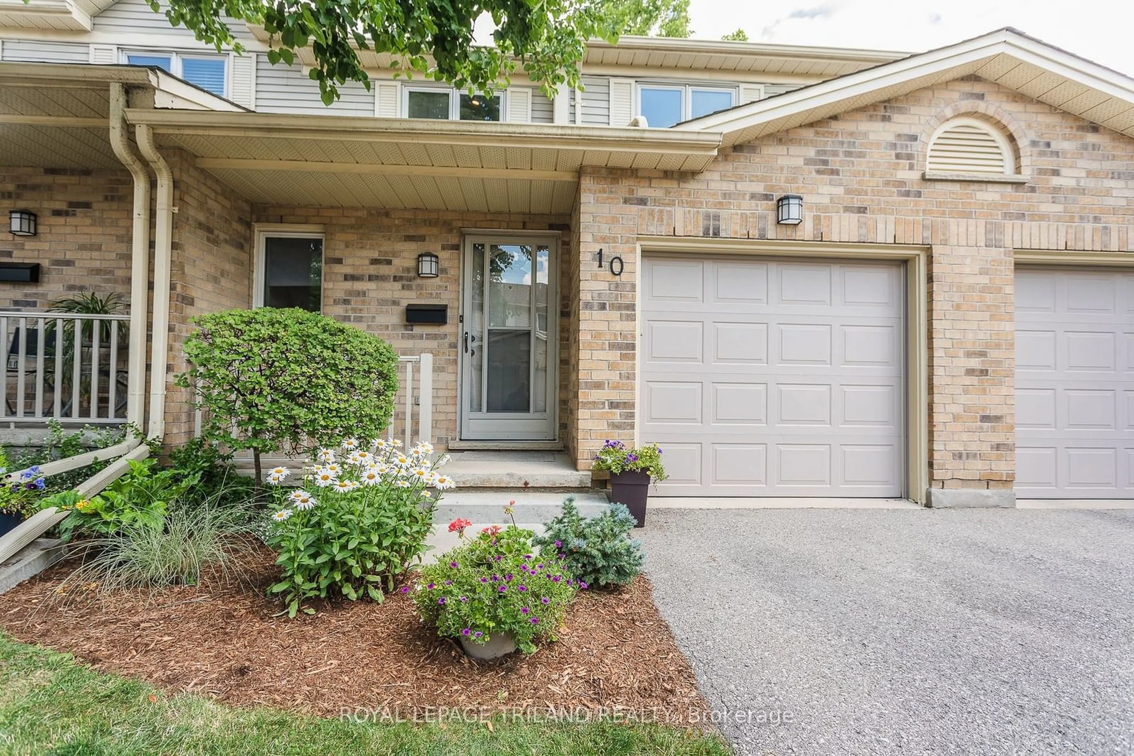 Home with brick exterior material, street for 10 Rossmore Crt #10, London Ontario N6C 6A3