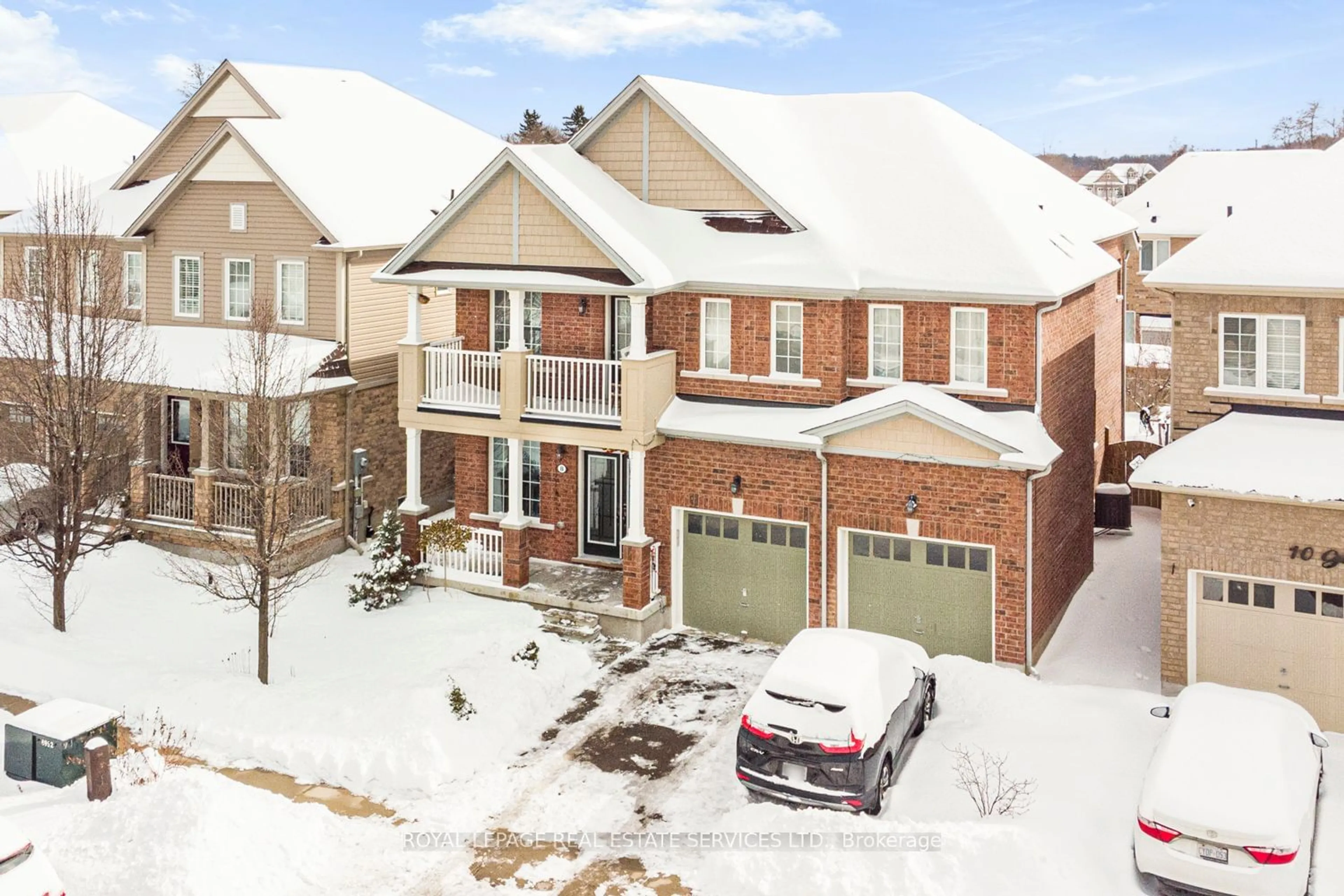 A pic from outside/outdoor area/front of a property/back of a property/a pic from drone, street for 8 Gillespie Dr, Brantford Ontario N3T 0K1