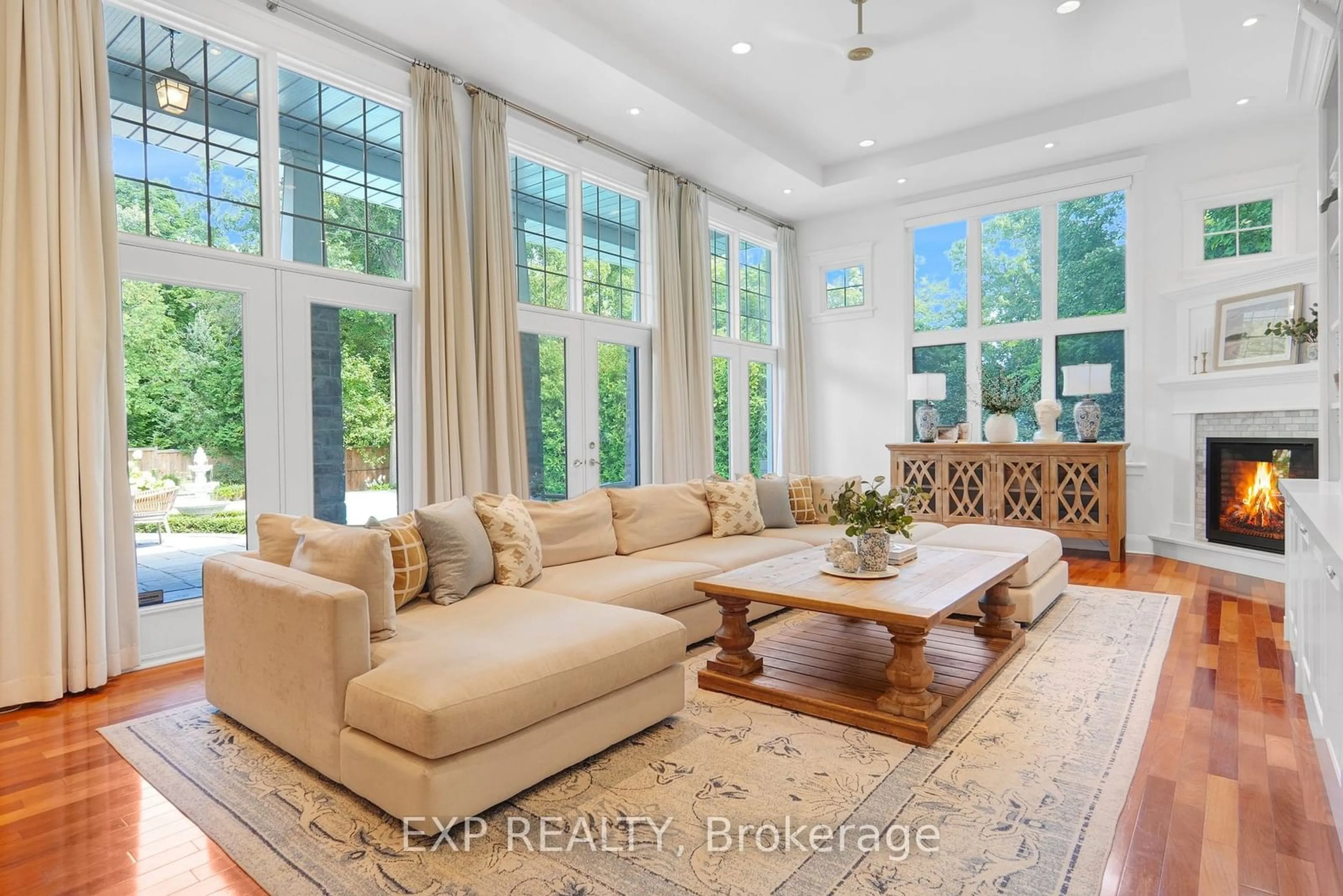 Living room with furniture, unknown for 72 DELONG Dr, Beacon Hill North - South and Area Ontario K1J 7E1