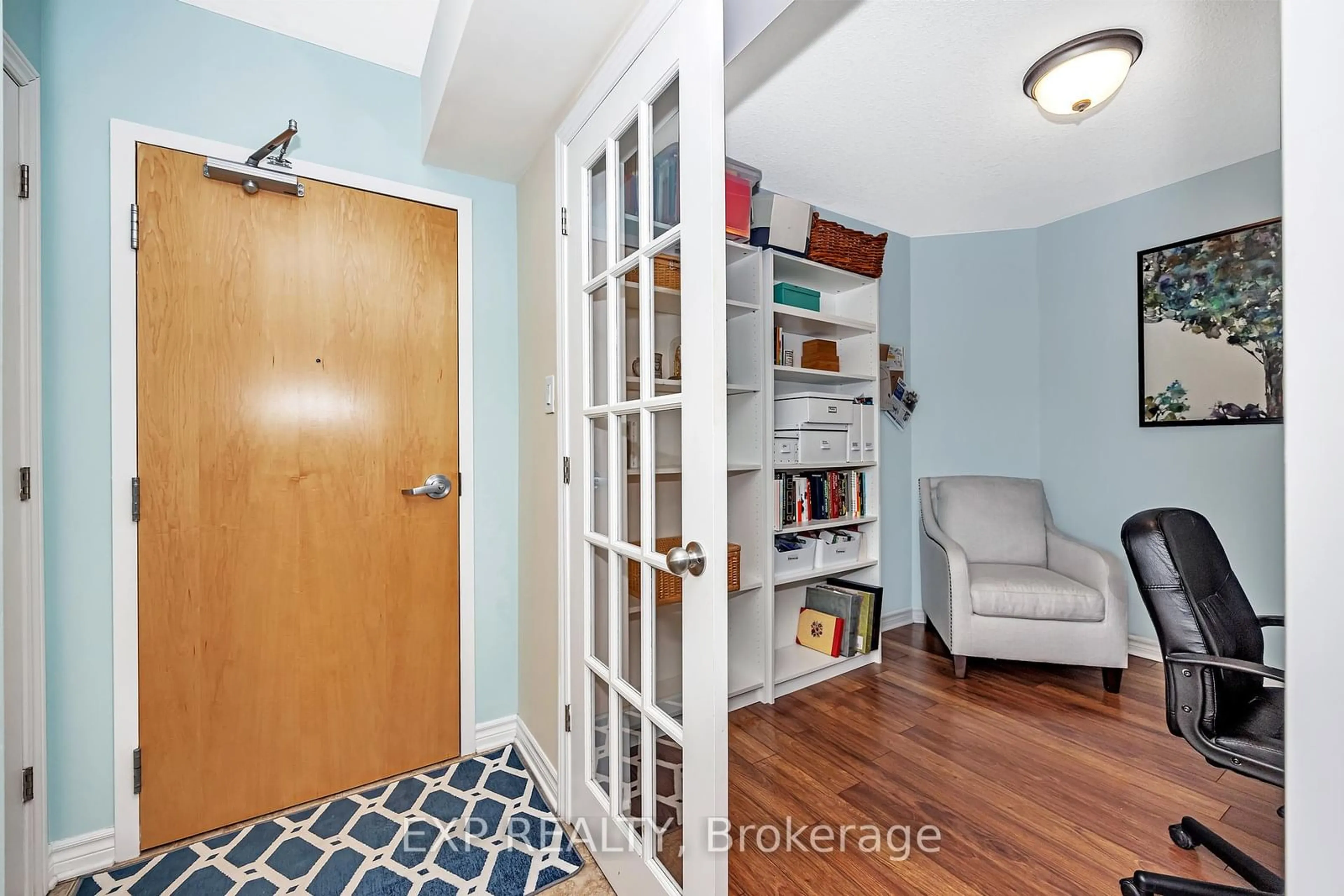 Indoor entryway for 240 Coleman St #212, Carleton Place Ontario K7C 0E2