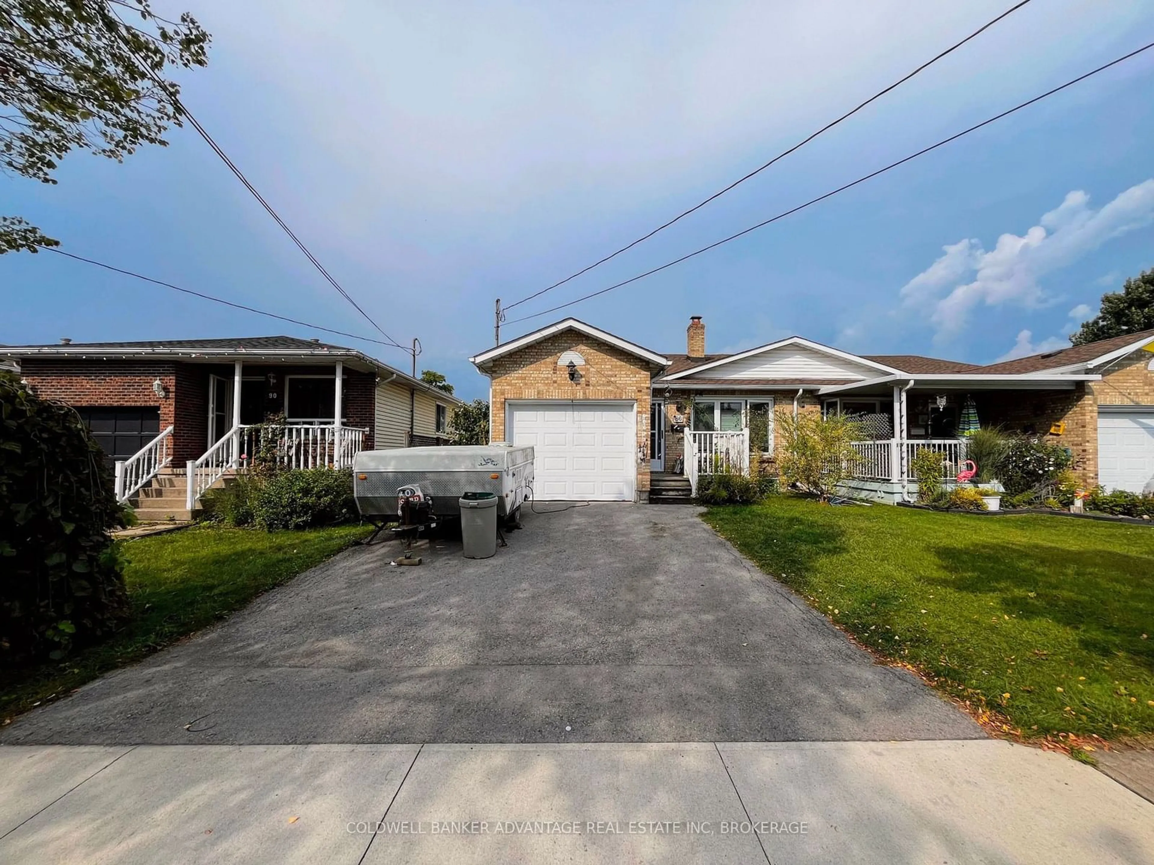 A pic from outside/outdoor area/front of a property/back of a property/a pic from drone, street for 86 Commercial St, Welland Ontario L3B 5Y9