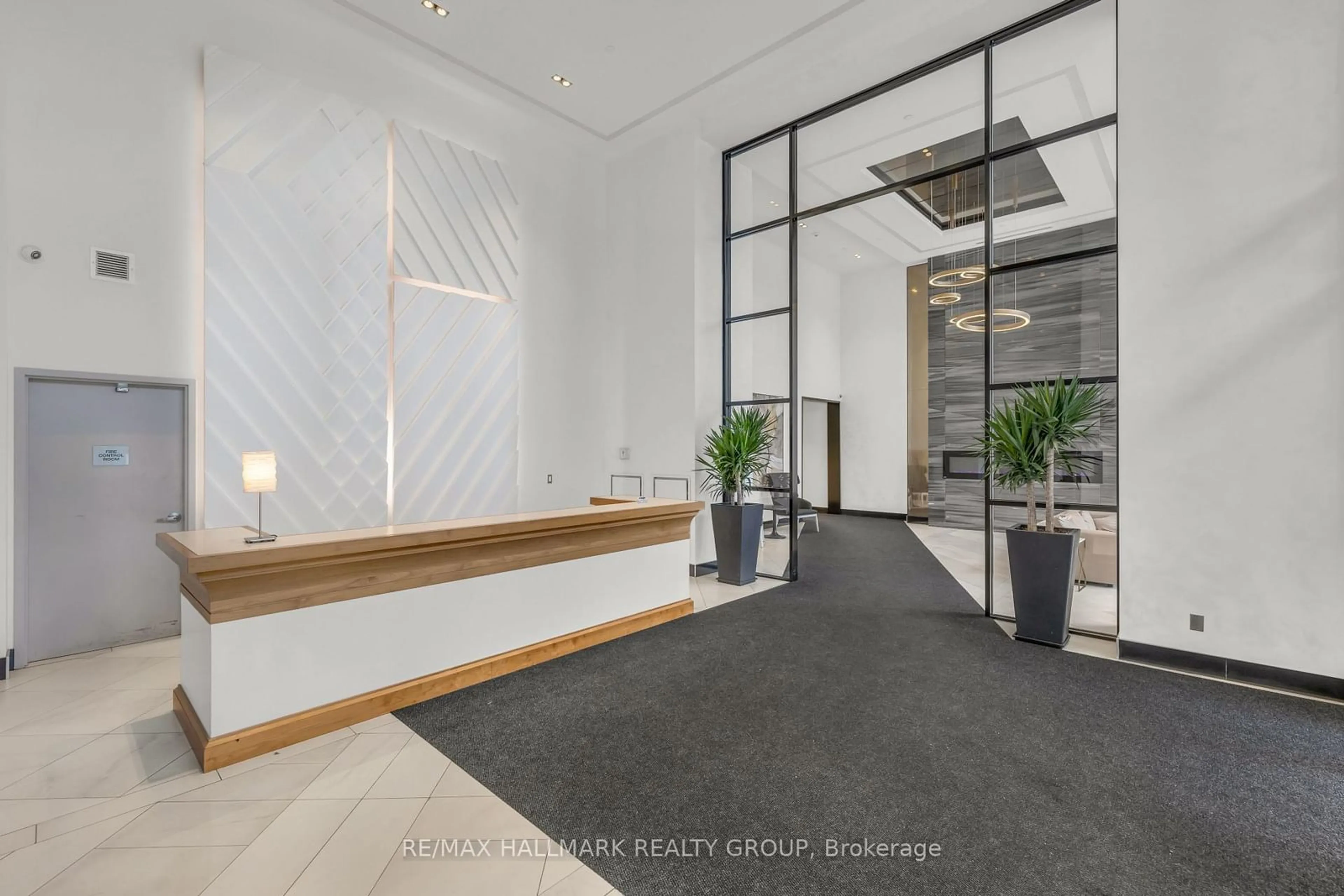 Indoor foyer for 255 Bay St #812, Ottawa Centre Ontario K1R 0C5