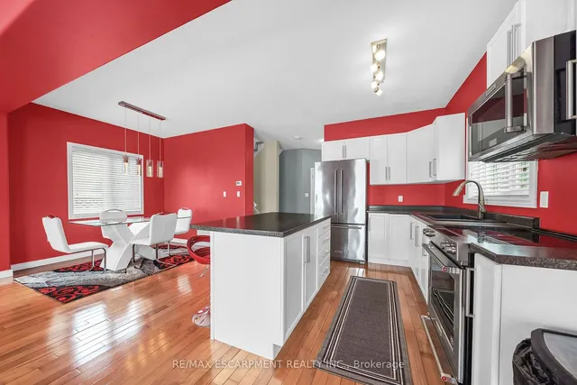 Additional property image - 8 Knowles St