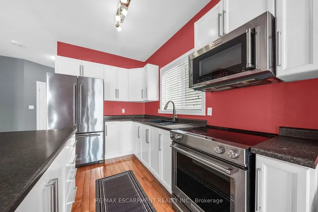 Additional property image - 8 Knowles St