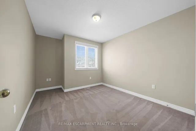Additional property image - 8 Knowles St