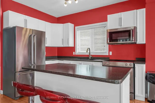 Additional property image - 8 Knowles St