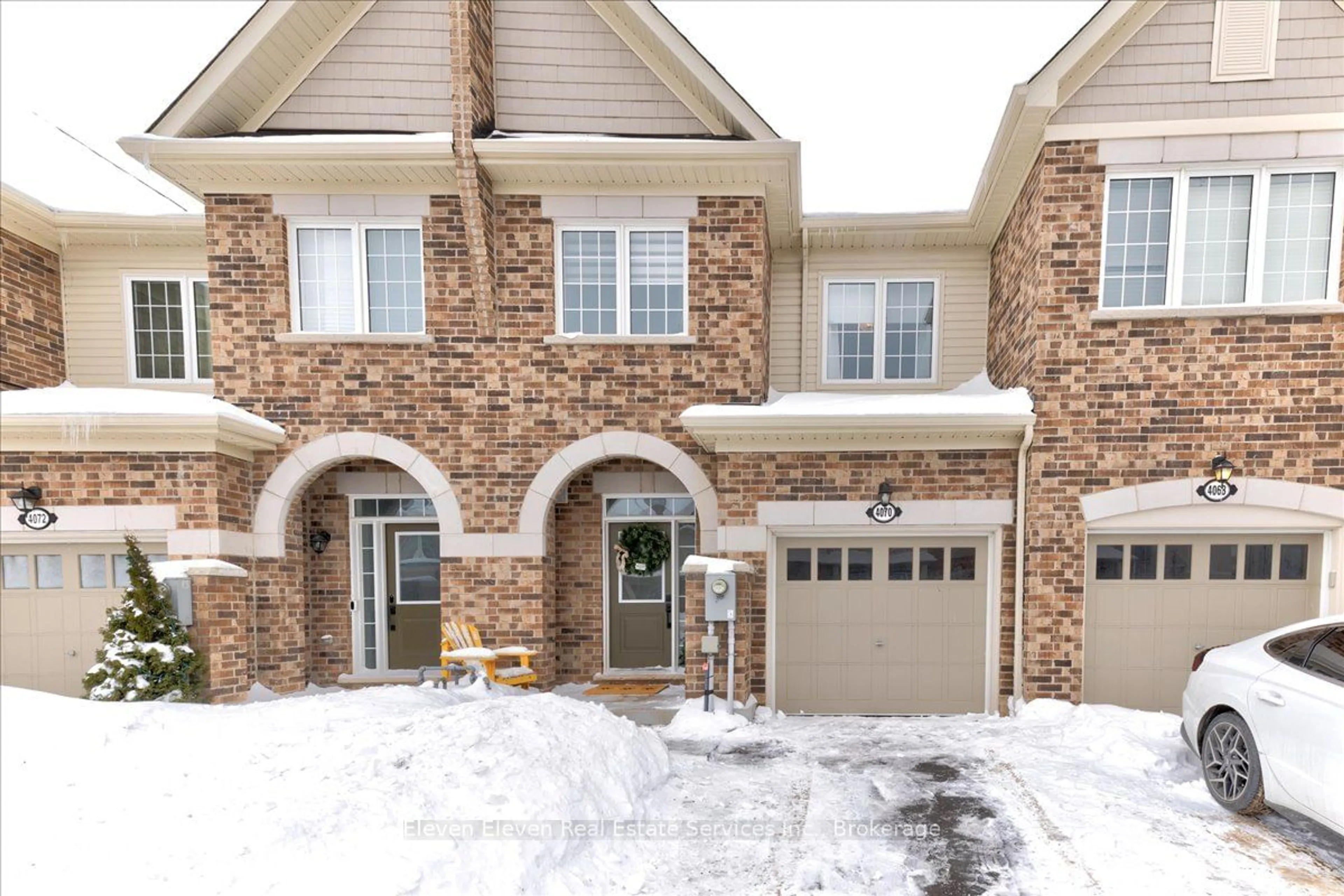 Home with brick exterior material, street for 4070 Fracchioni Dr, Lincoln Ontario L3J 0R5