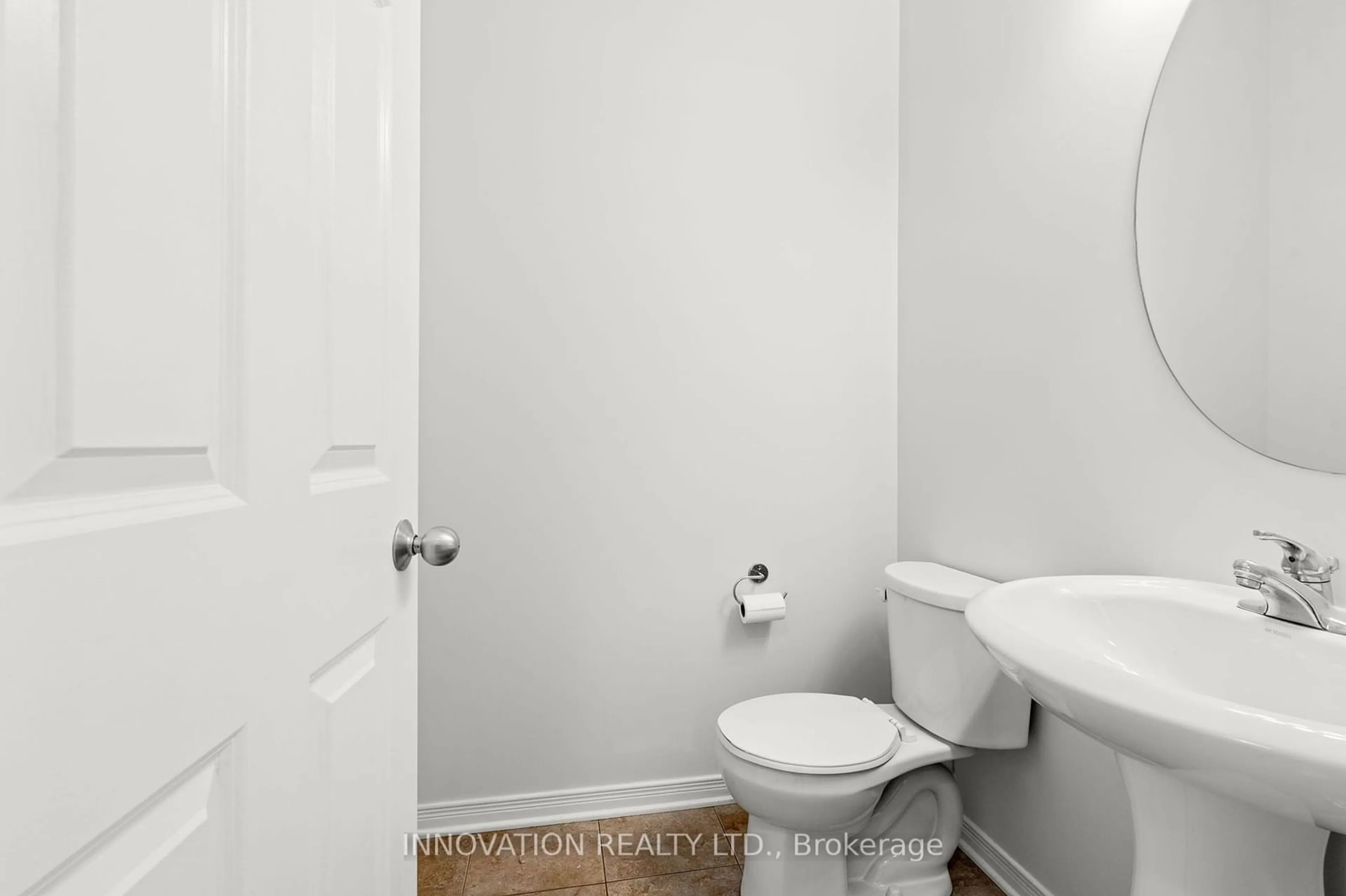 Standard bathroom, unknown for 520 Fordell Ave, Kanata Ontario K2W 0B4