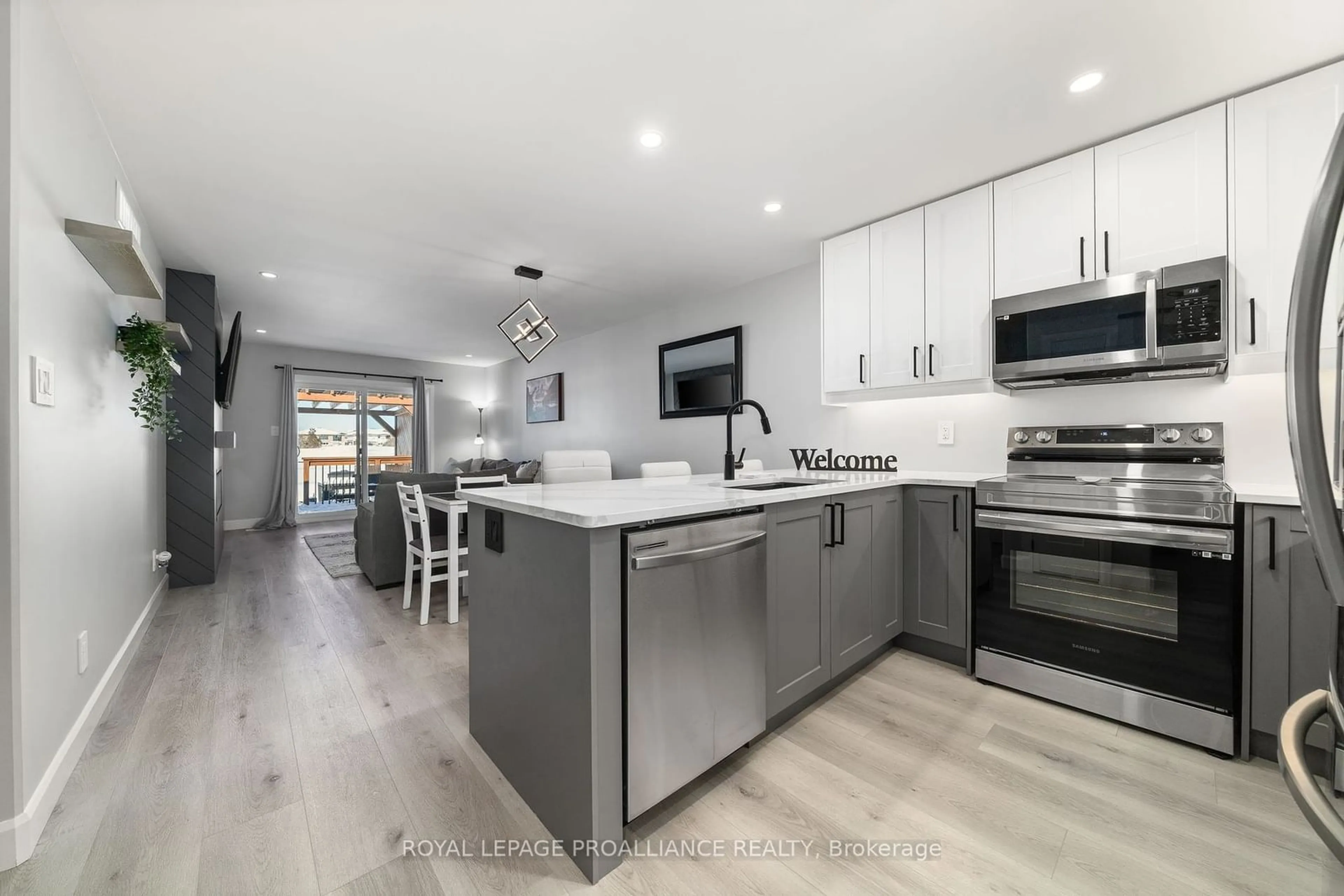 Open concept kitchen, unknown for 46 Cedar Park Cres, Quinte West Ontario K8V 0G2