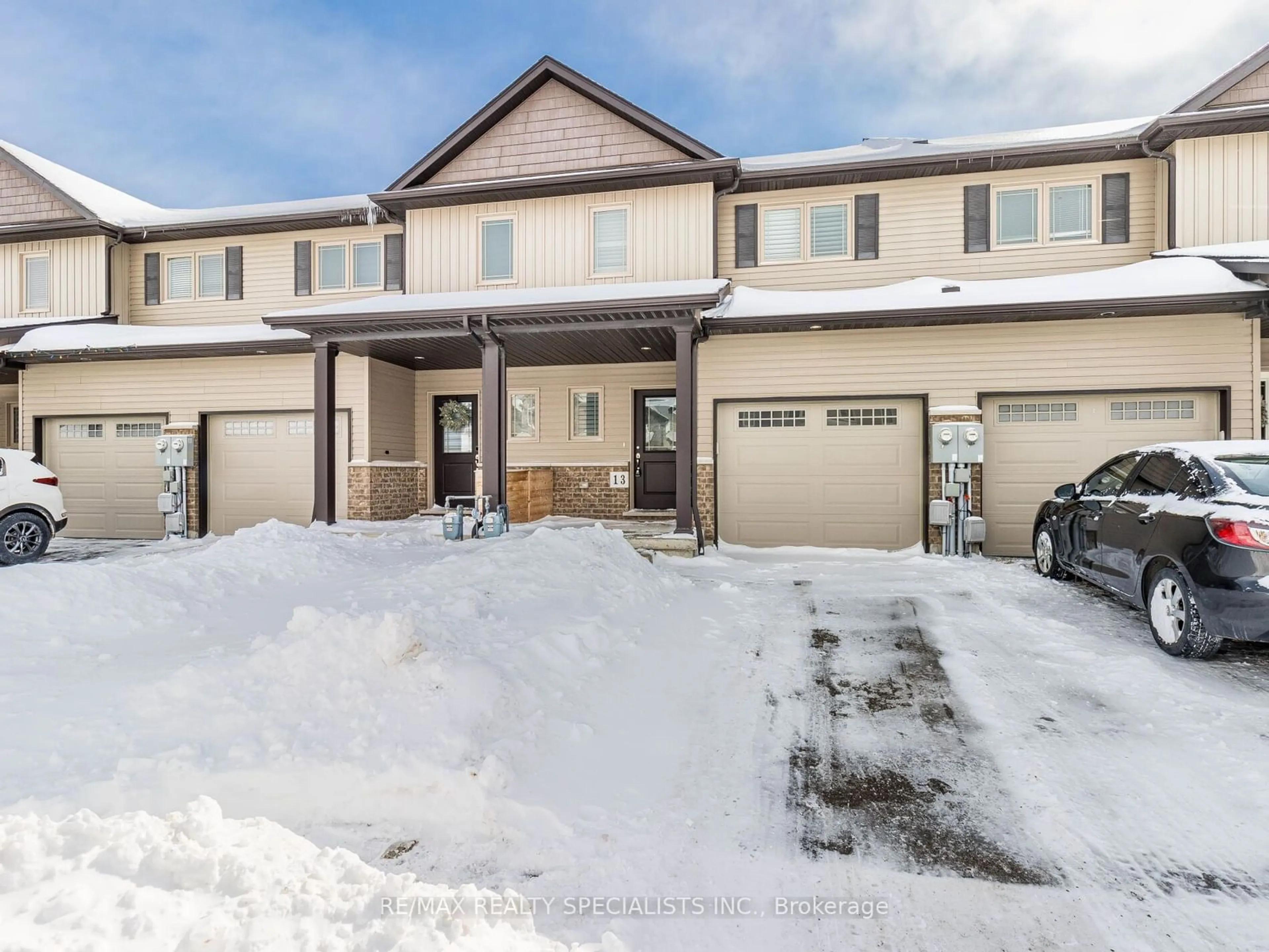 Unknown for 13 HARMONY Way, Thorold Ontario L2V 0H1