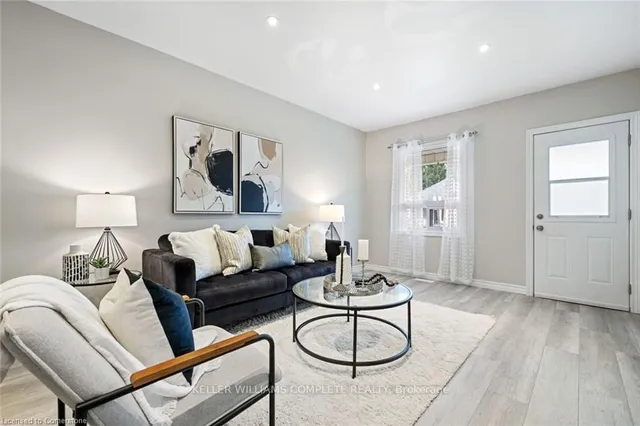 Additional property image - 100 Park Row
