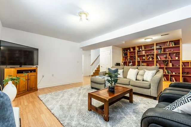 Additional property image - 62 Spadara Dr
