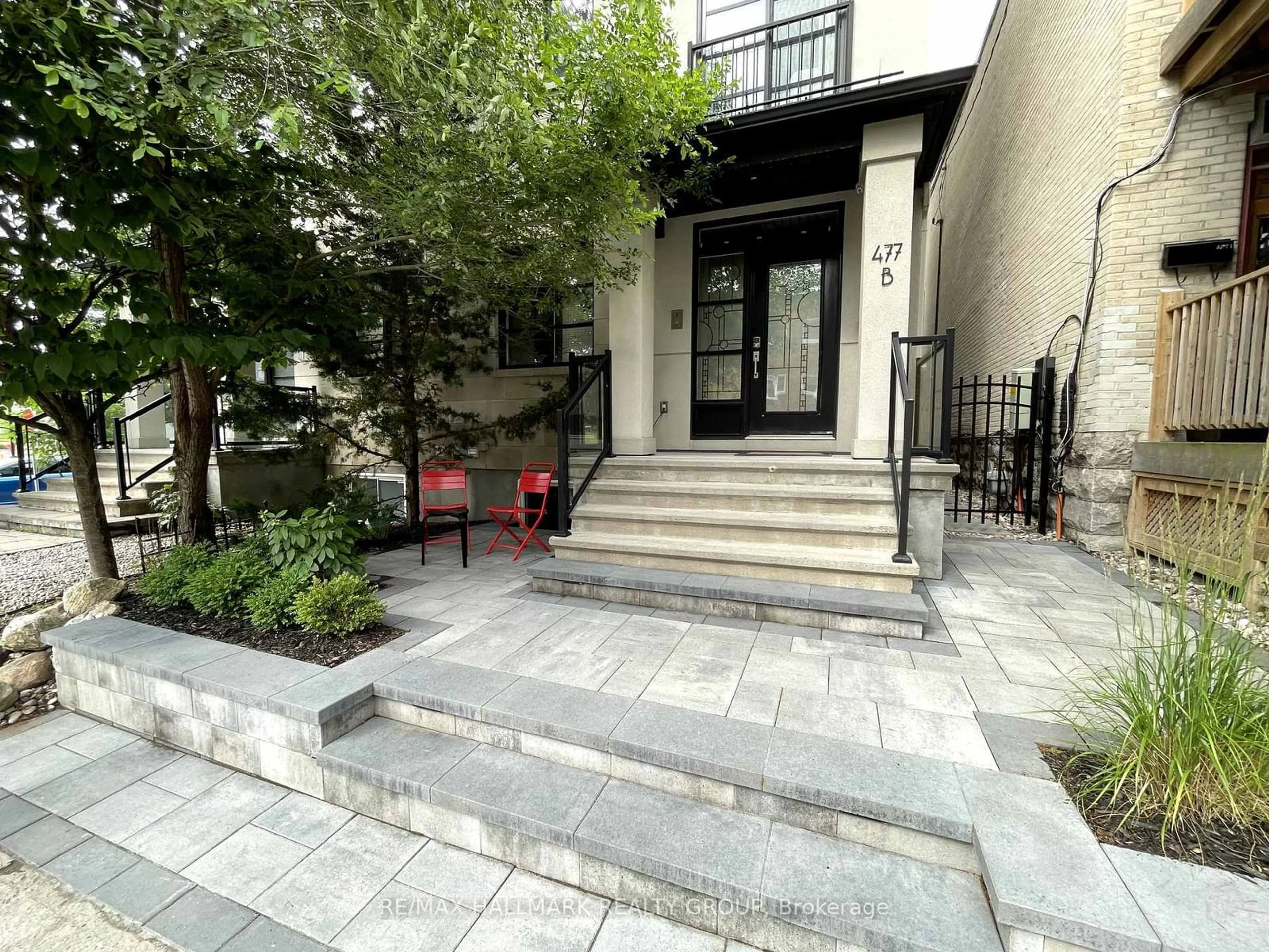 Patio, street for 477B Metcalfe St, Glebe - Ottawa East and Area Ontario K1S 3N7