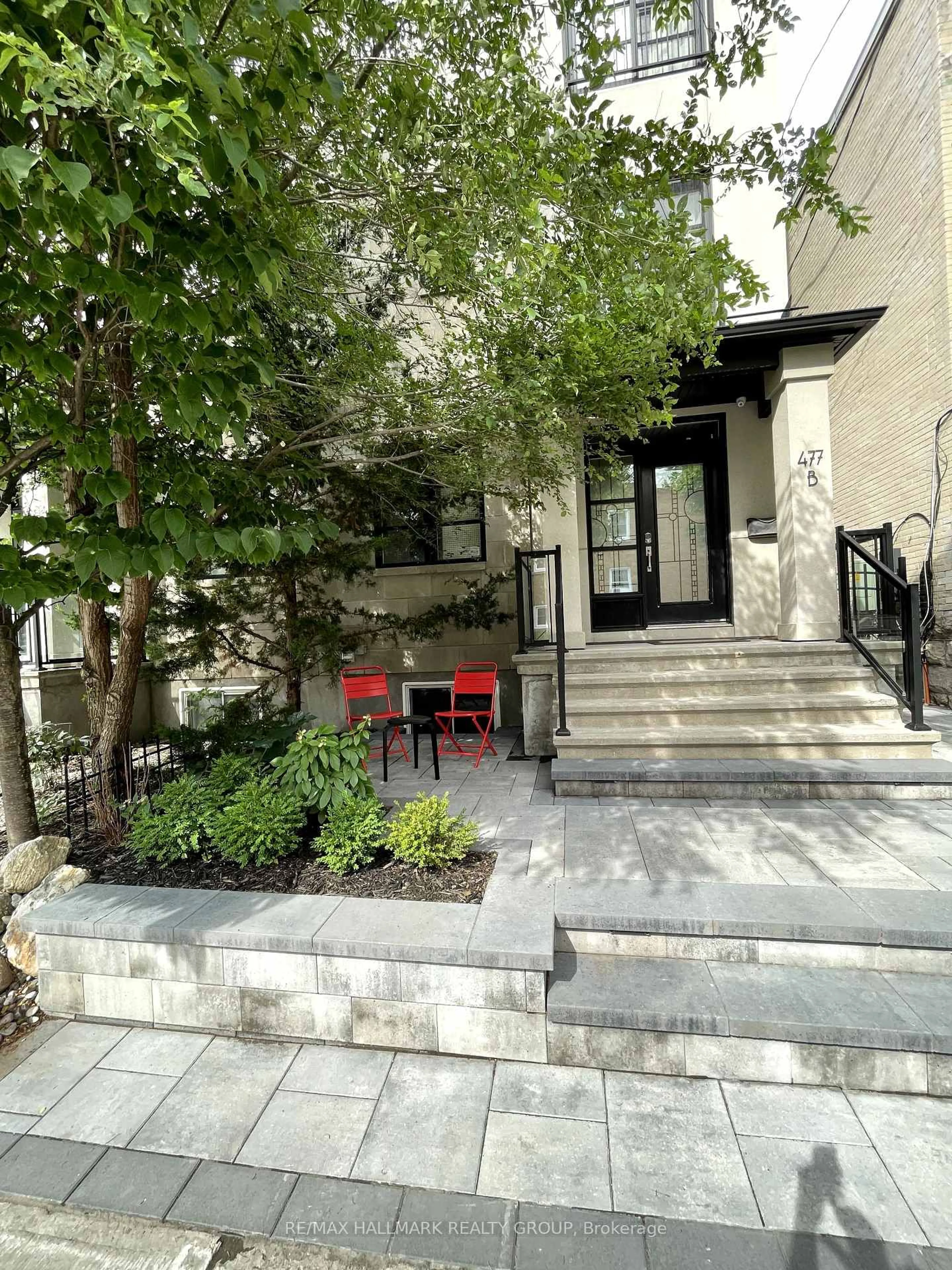 Patio, street for 477B Metcalfe St, Glebe - Ottawa East and Area Ontario K1S 3N7