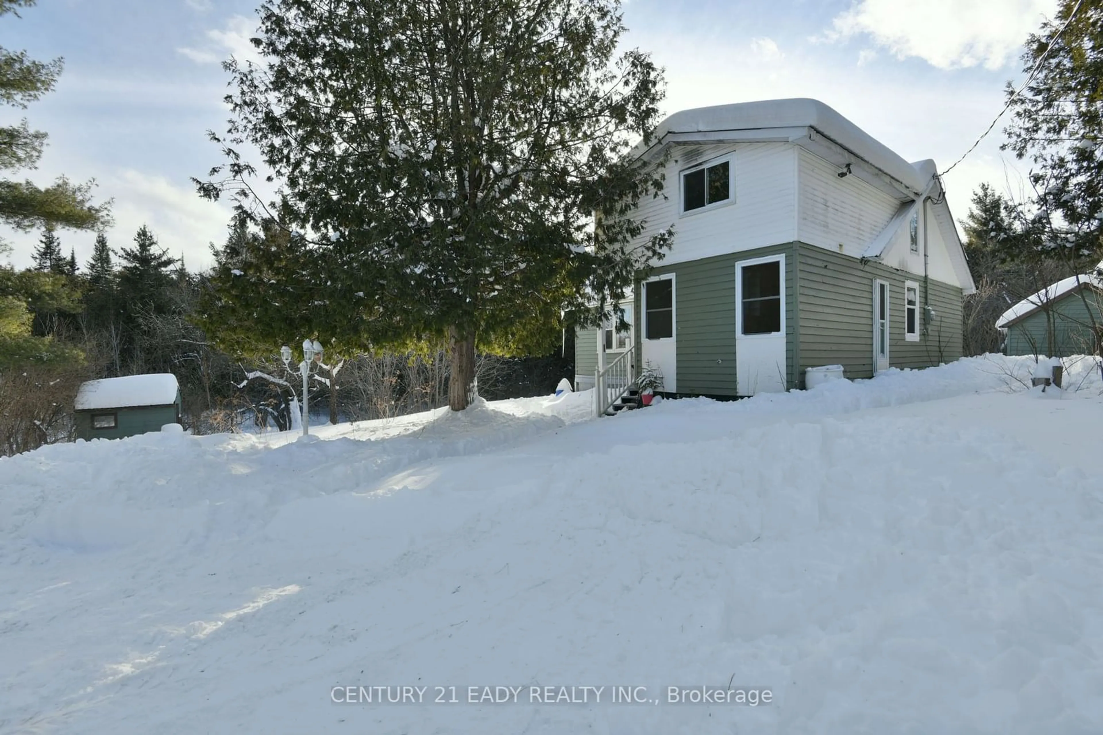 A pic from outside/outdoor area/front of a property/back of a property/a pic from drone, unknown for 949 Whelan Rd, Admaston/Bromley Ontario K7V 3Z7