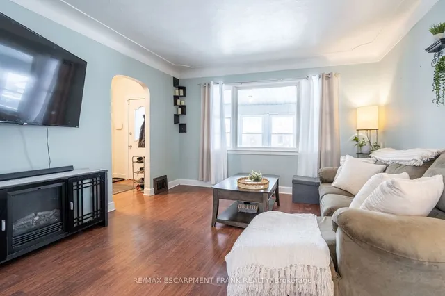 Additional property image - 32 East 23rd St