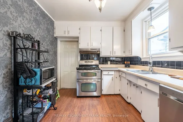 Additional property image - 32 East 23rd St