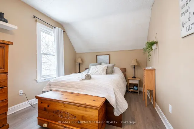 Additional property image - 32 East 23rd St