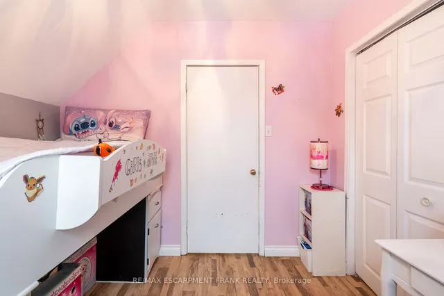 Additional property image - 32 East 23rd St