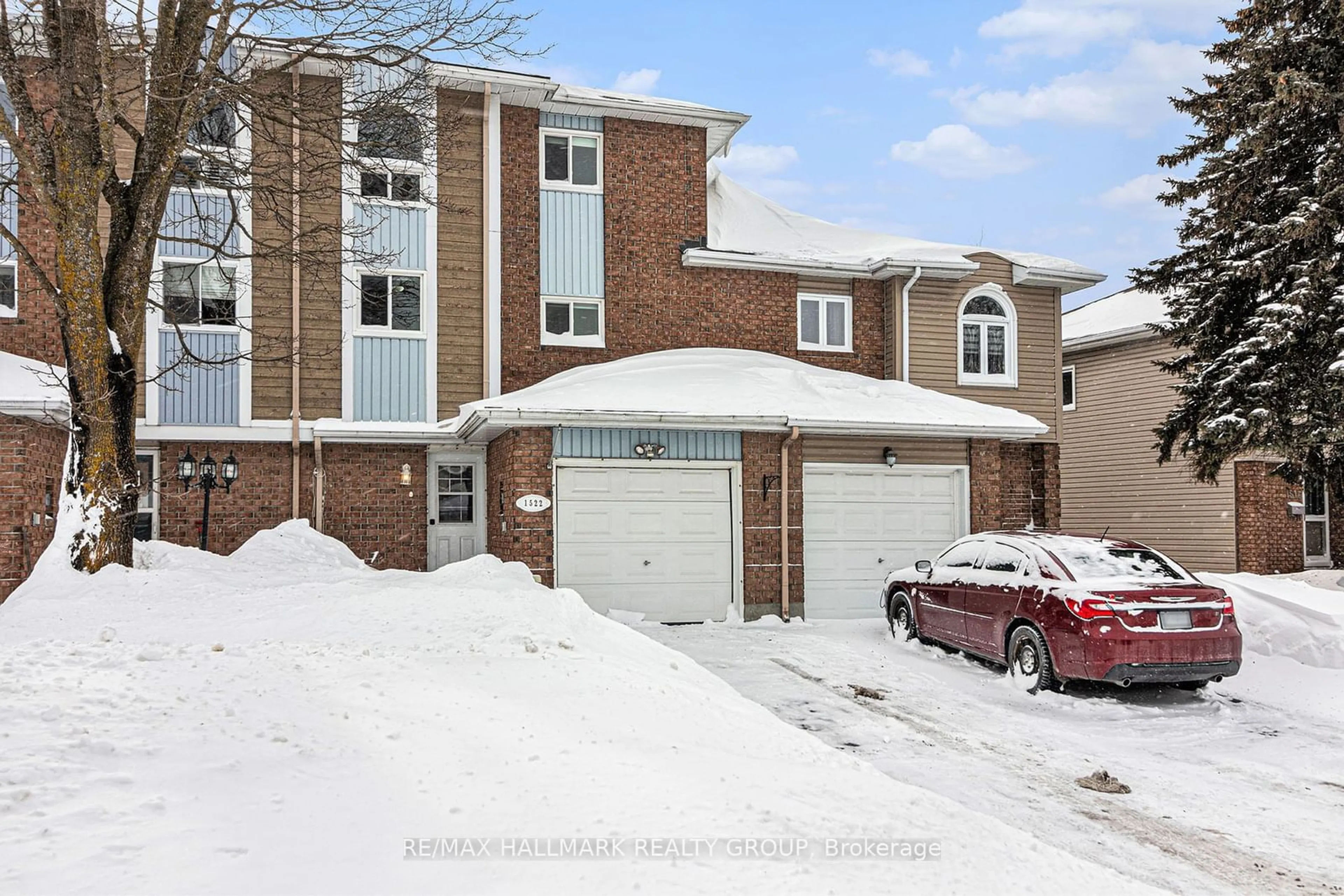 Home with brick exterior material, street for 1522 Thurlow St, Orleans - Cumberland and Area Ontario K4A 2K8